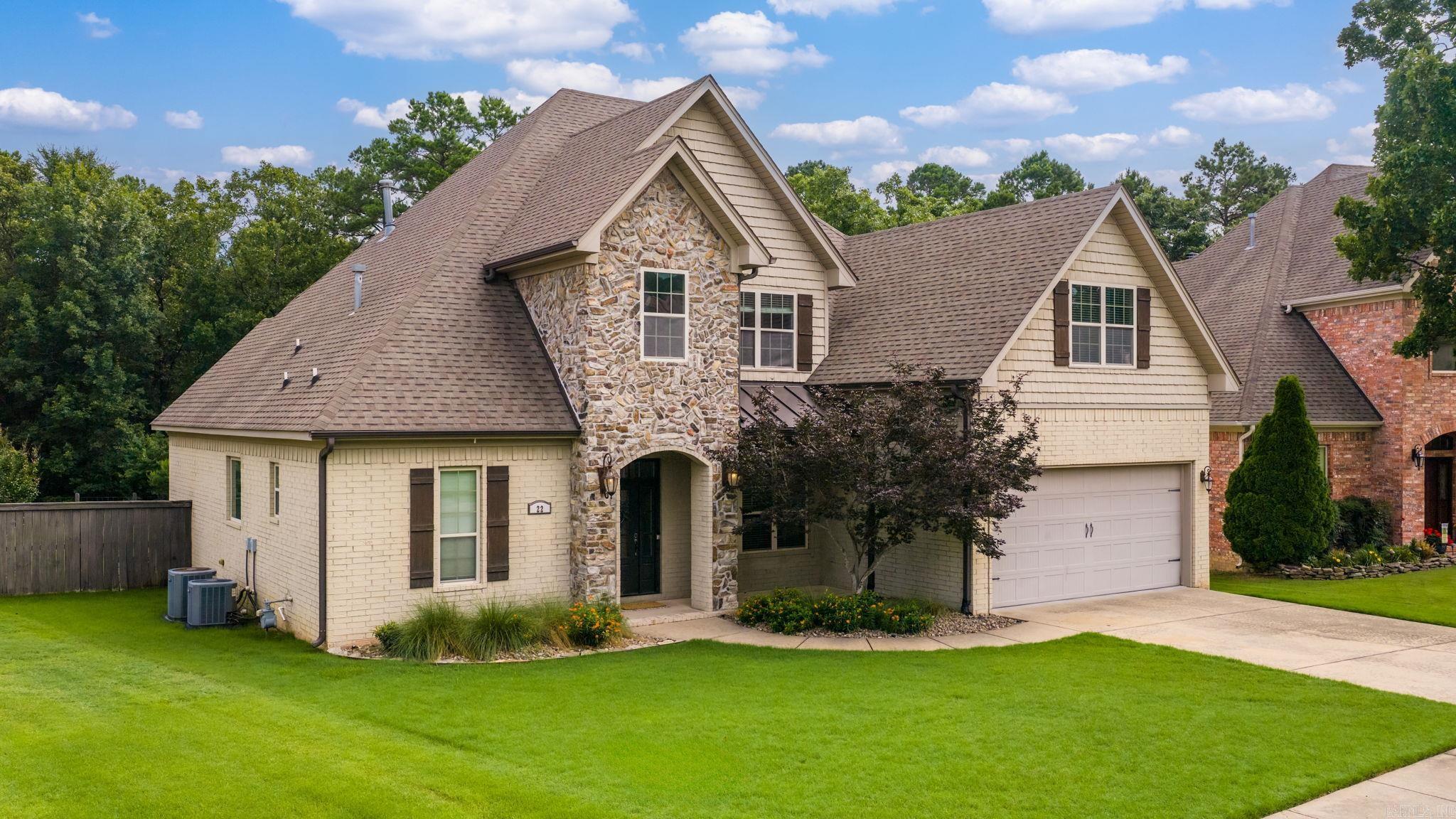 CHENAL VALLEY "TOURNAY CIRCLE" - Residential
