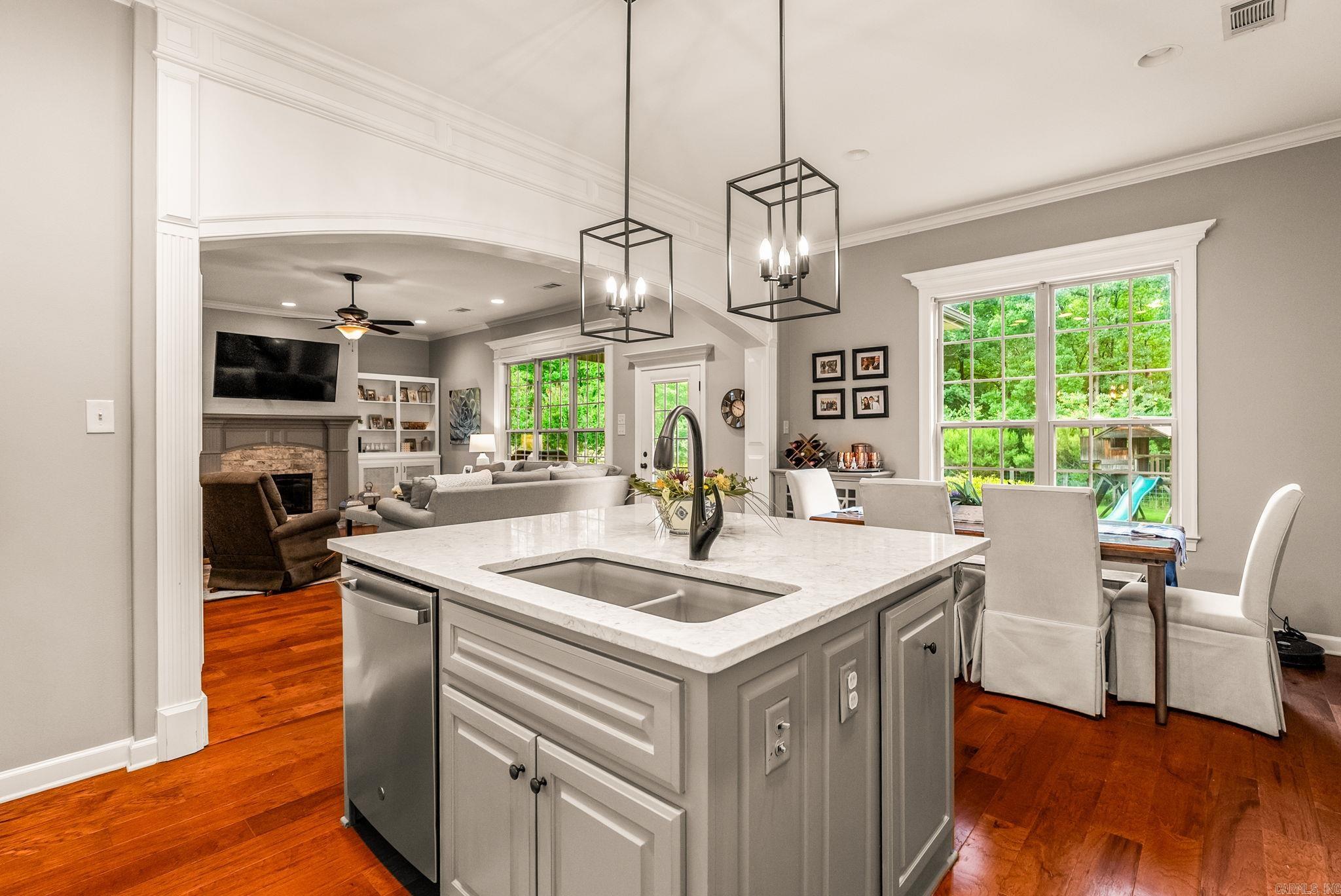 CHENAL VALLEY "TOURNAY CIRCLE" - Residential