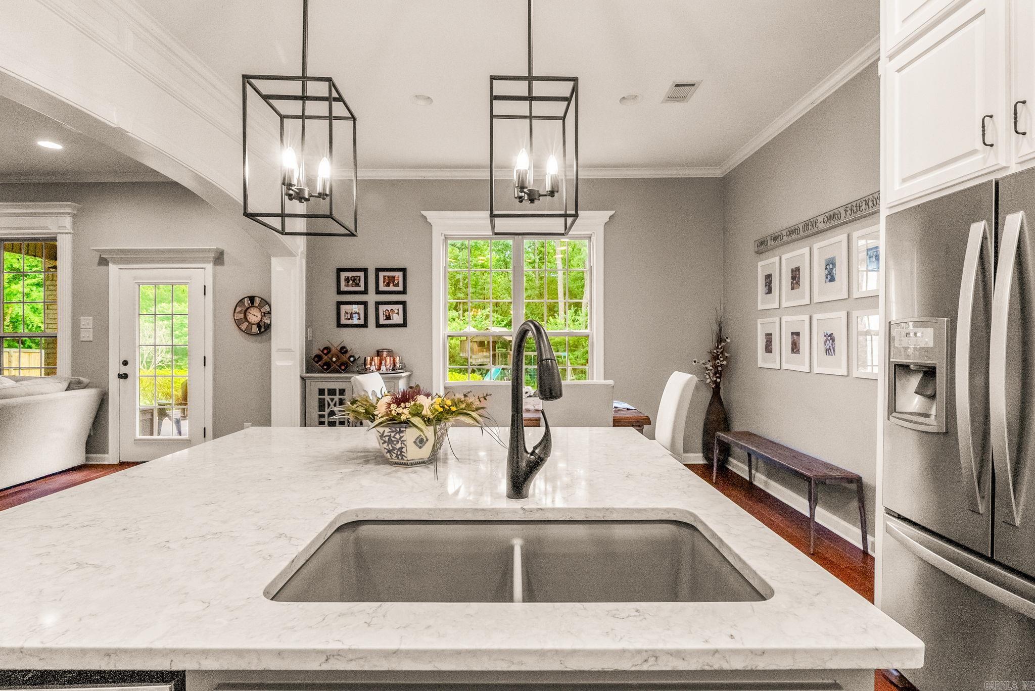 CHENAL VALLEY "TOURNAY CIRCLE" - Residential