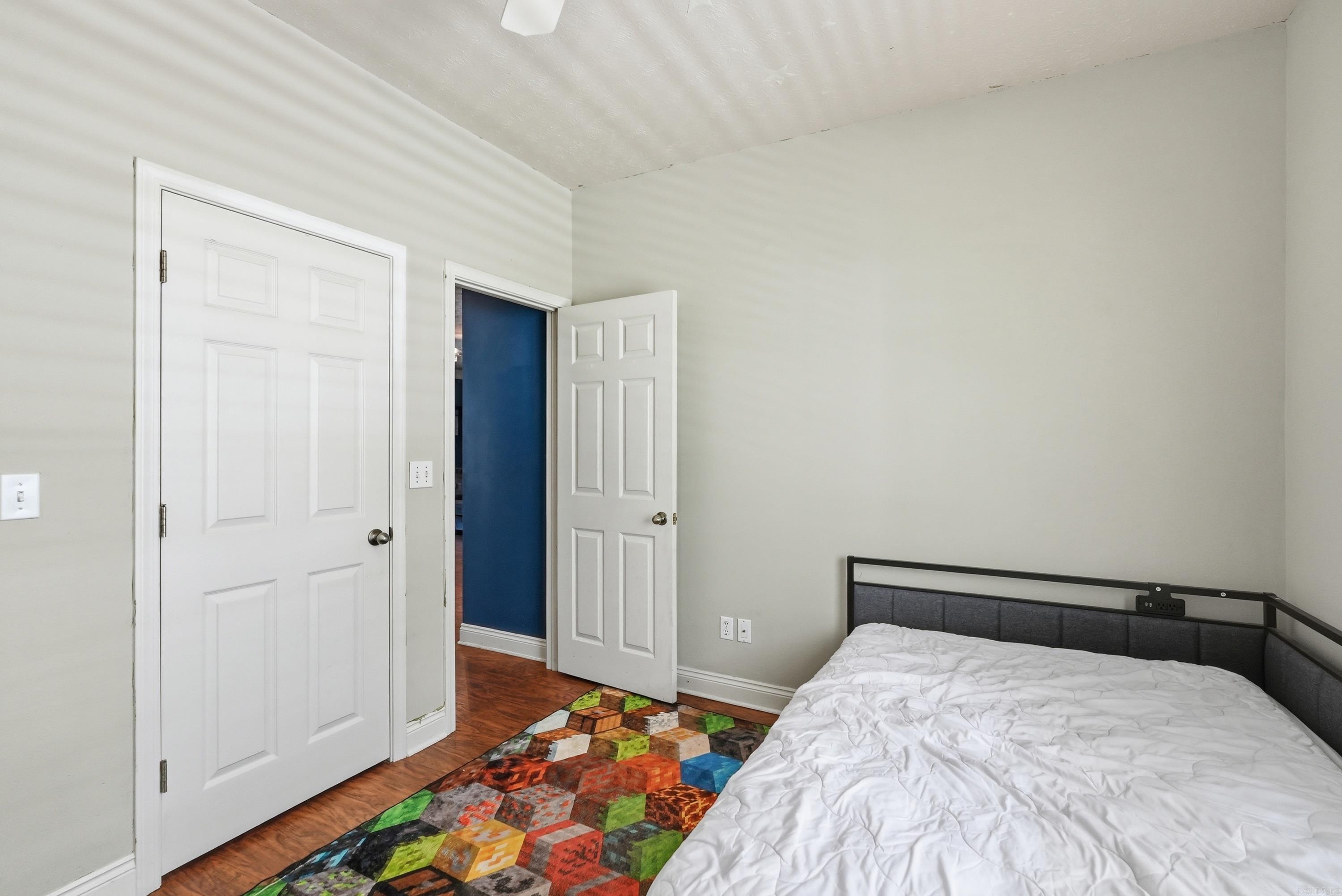 OAK FORREST - Residential