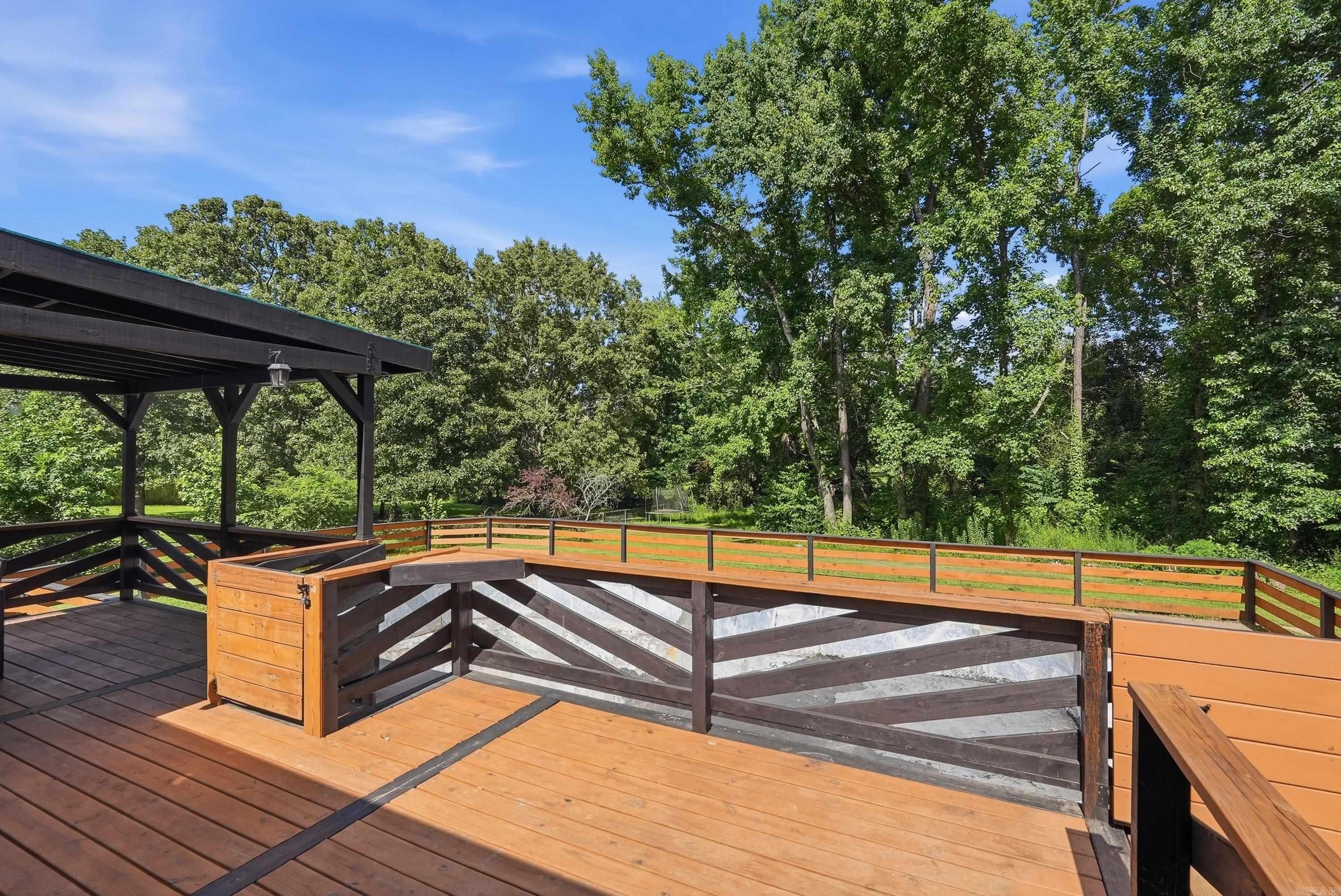 OAK FORREST - Residential