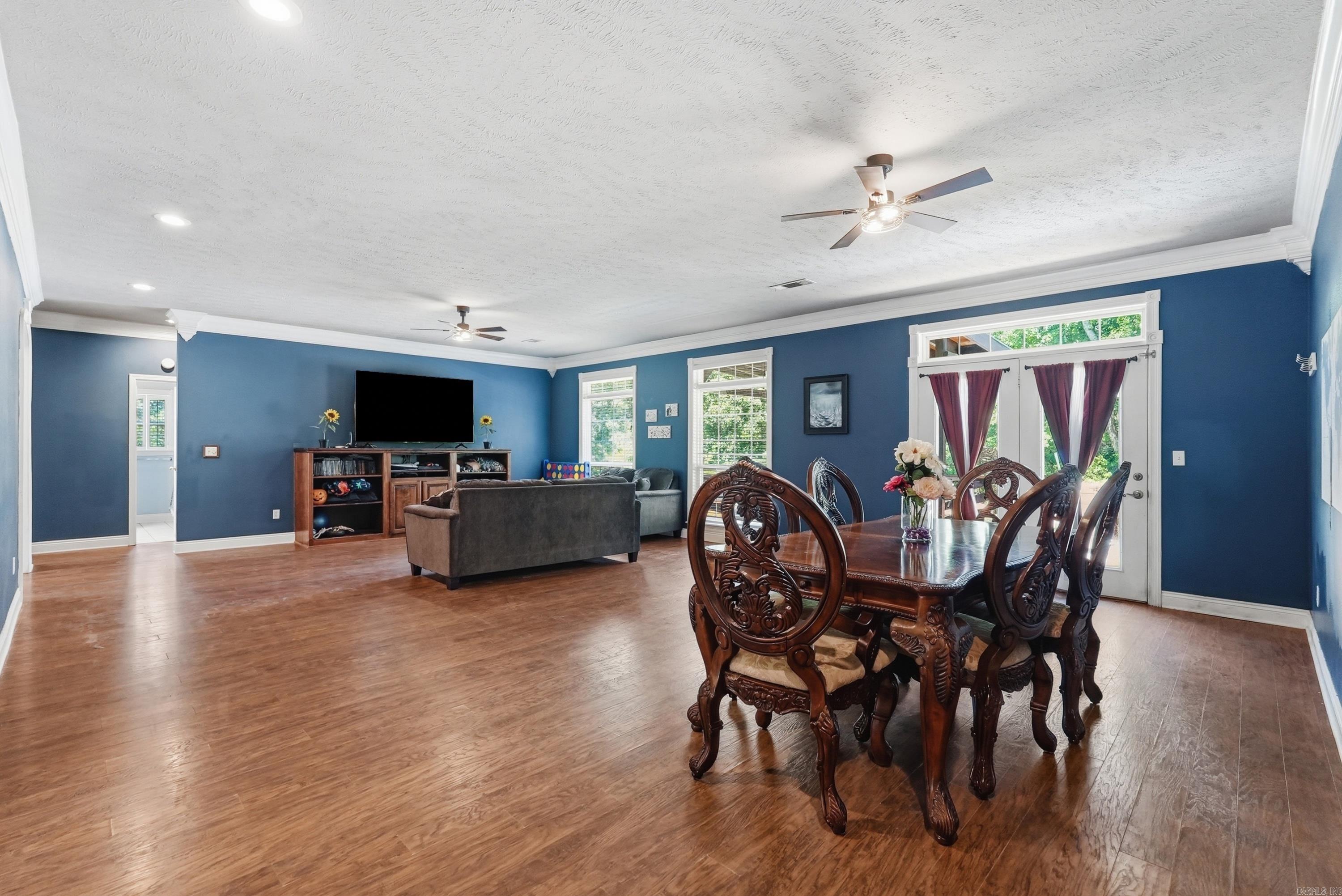 OAK FORREST - Residential