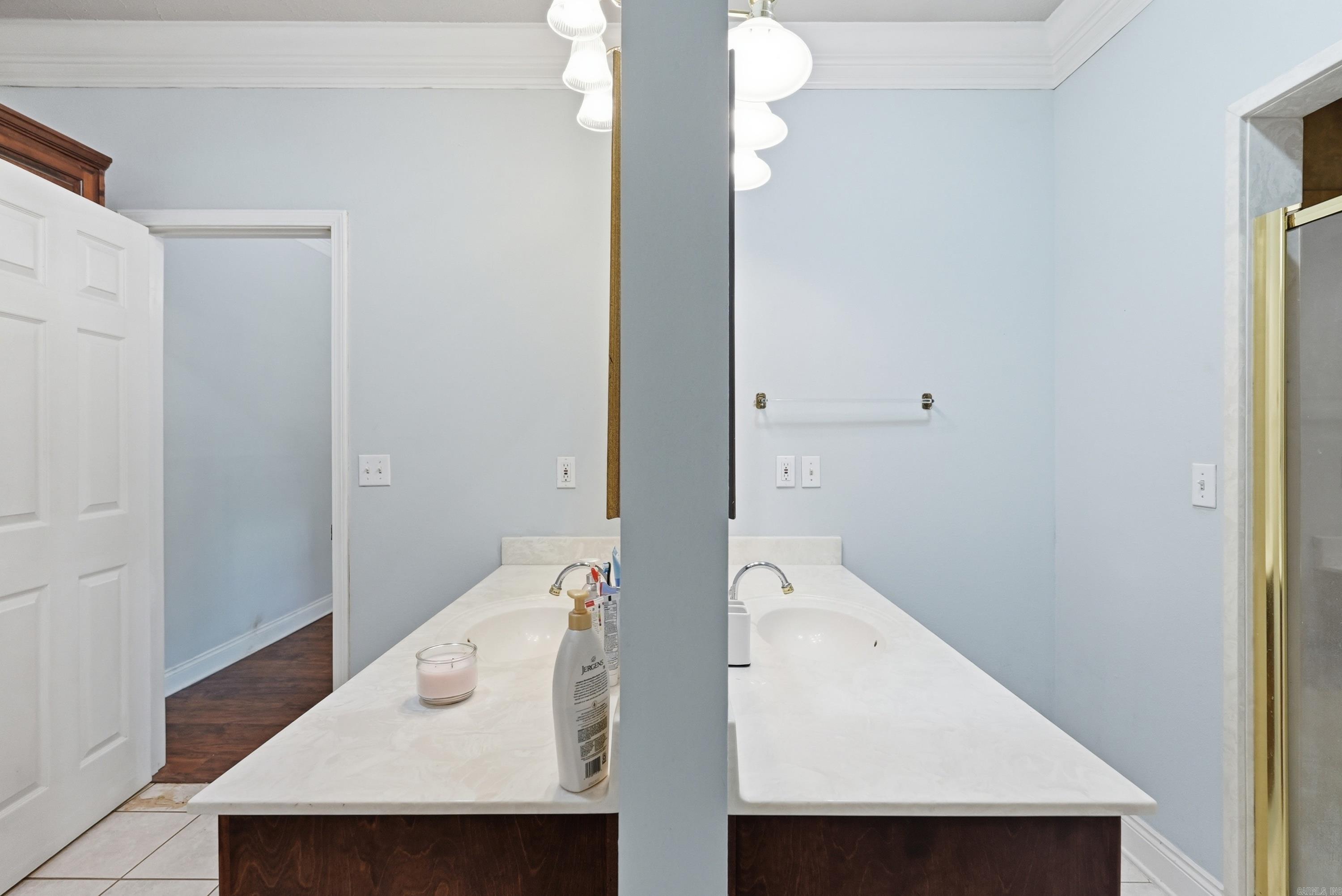 OAK FORREST - Residential