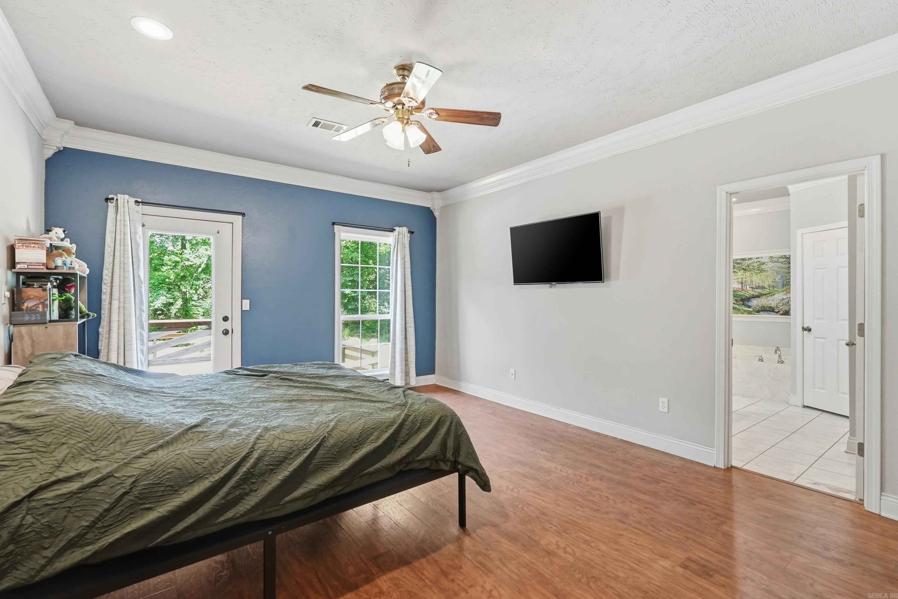 OAK FORREST - Residential