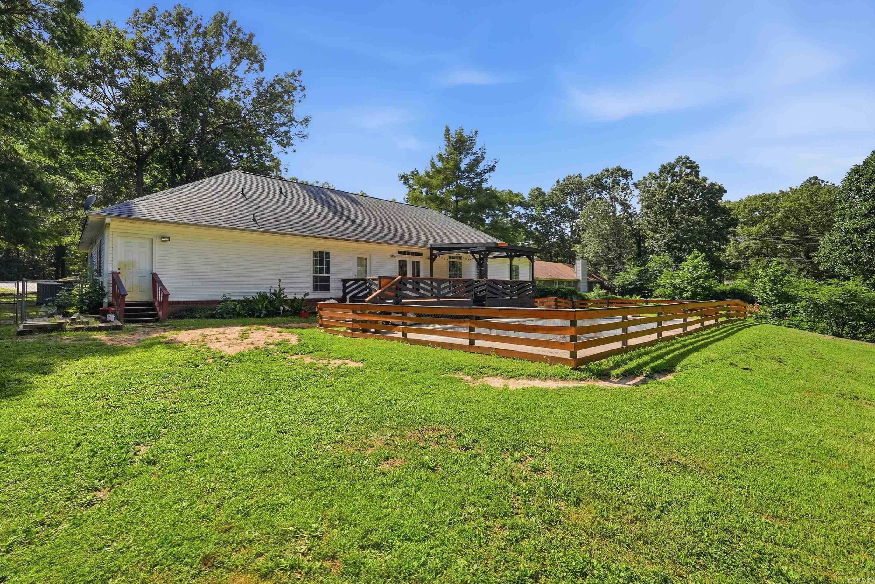 OAK FORREST - Residential
