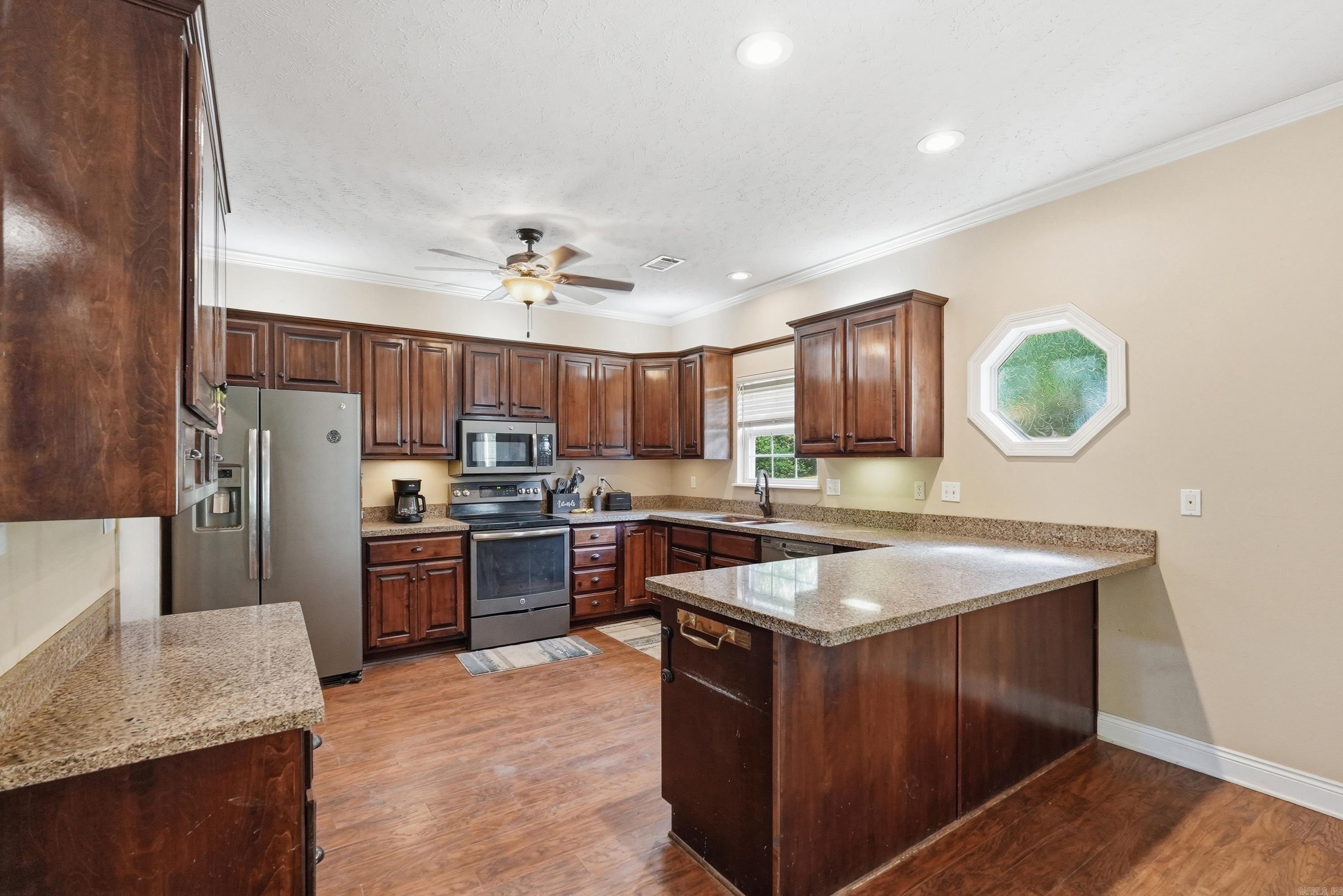 OAK FORREST - Residential