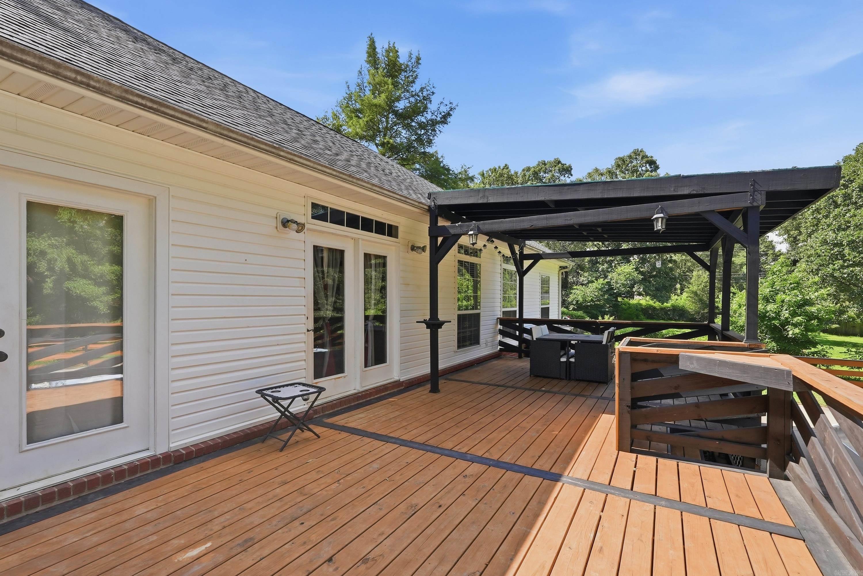 OAK FORREST - Residential