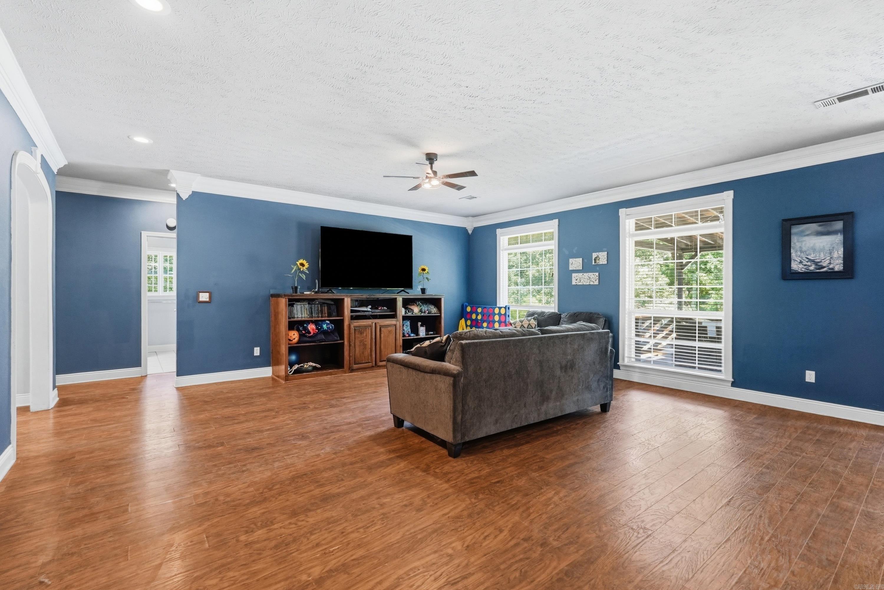 OAK FORREST - Residential