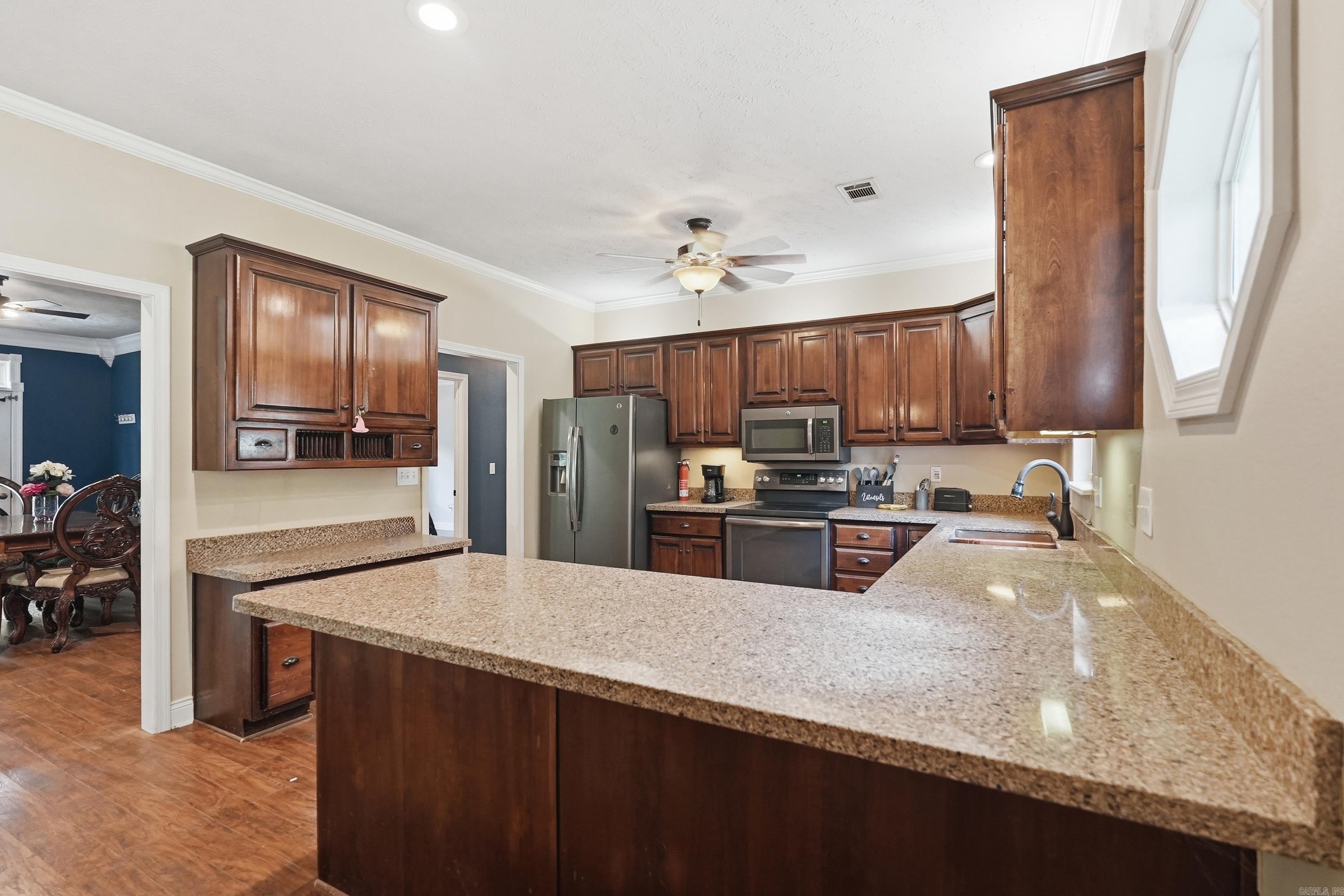 OAK FORREST - Residential