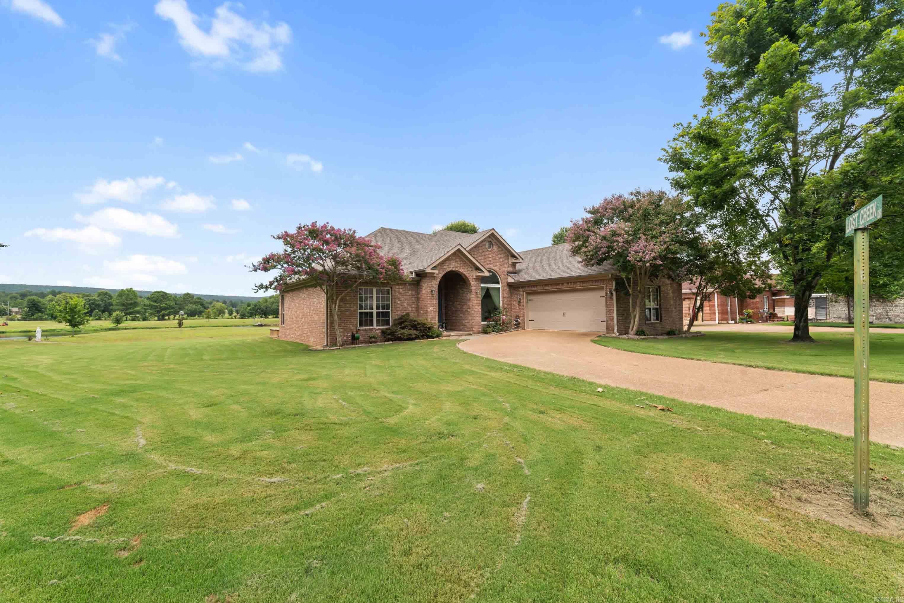 LOST CREEK - Residential