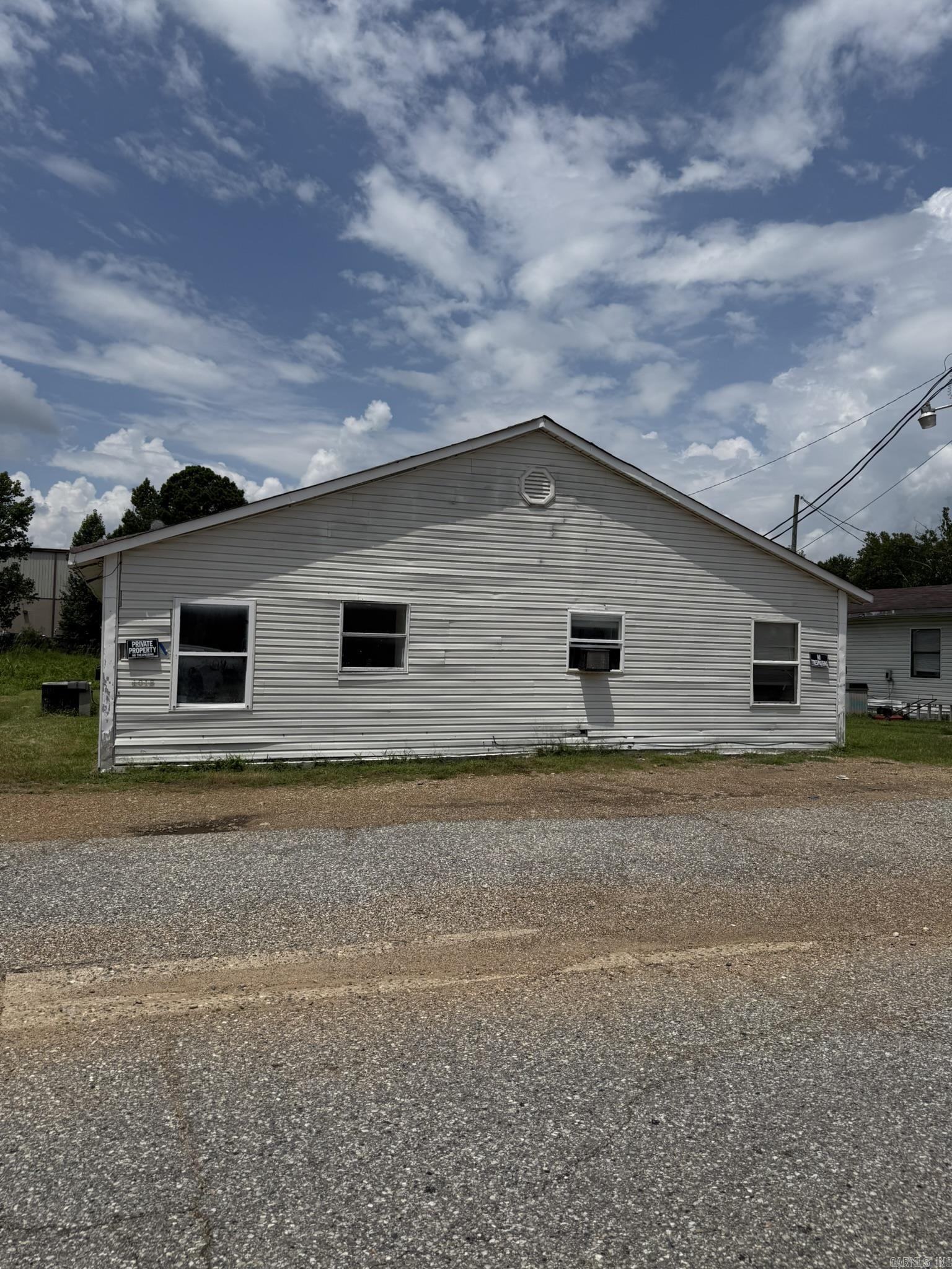 Commercial/Investment opportunity - Property is located on South Main Street, offers 3 separate buildings, (2) zoned commercial and (1) residential with additional vacant lots.  City water and city sewer.  Contact our office for more details.