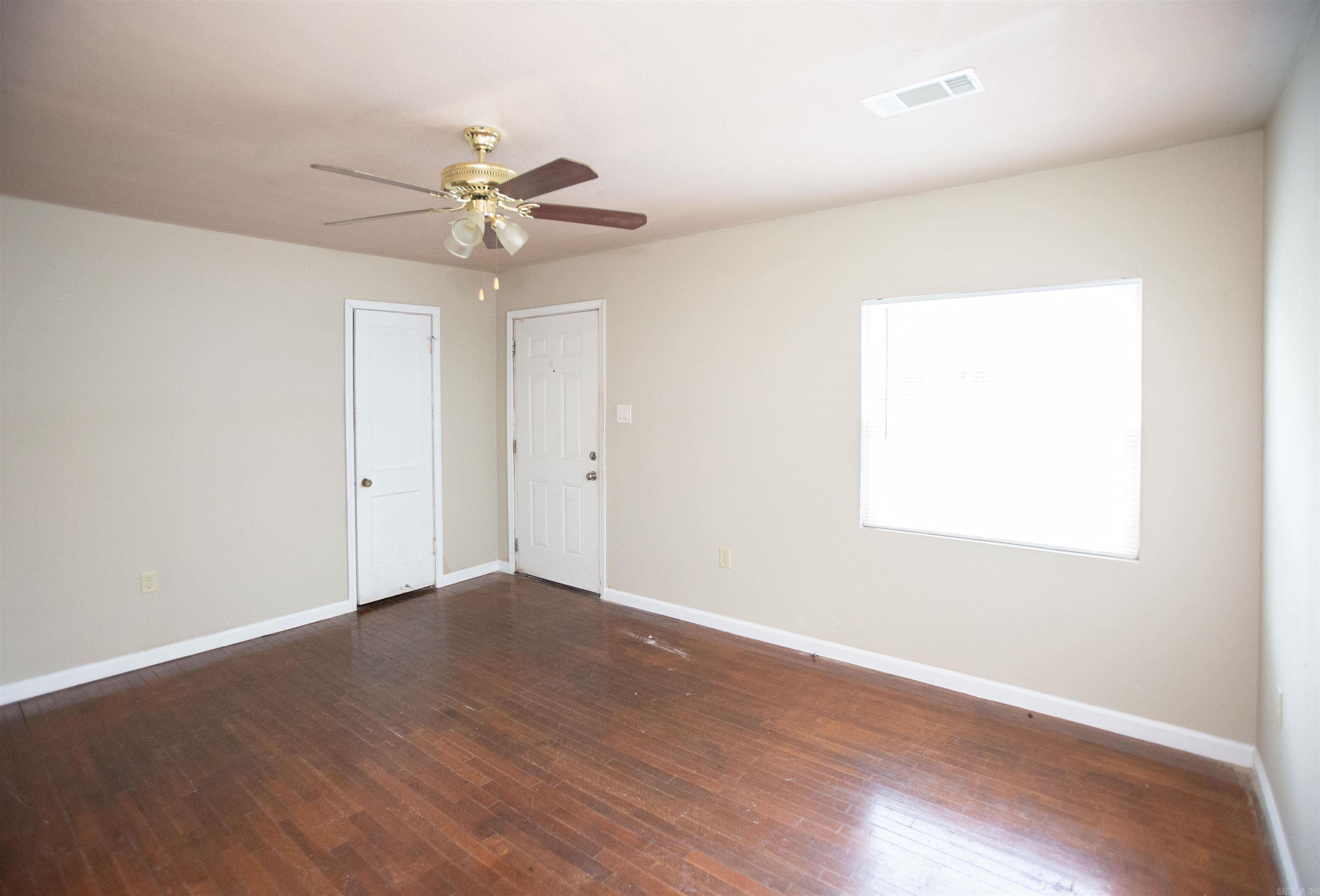 Weldon E Wrights - Residential Lease