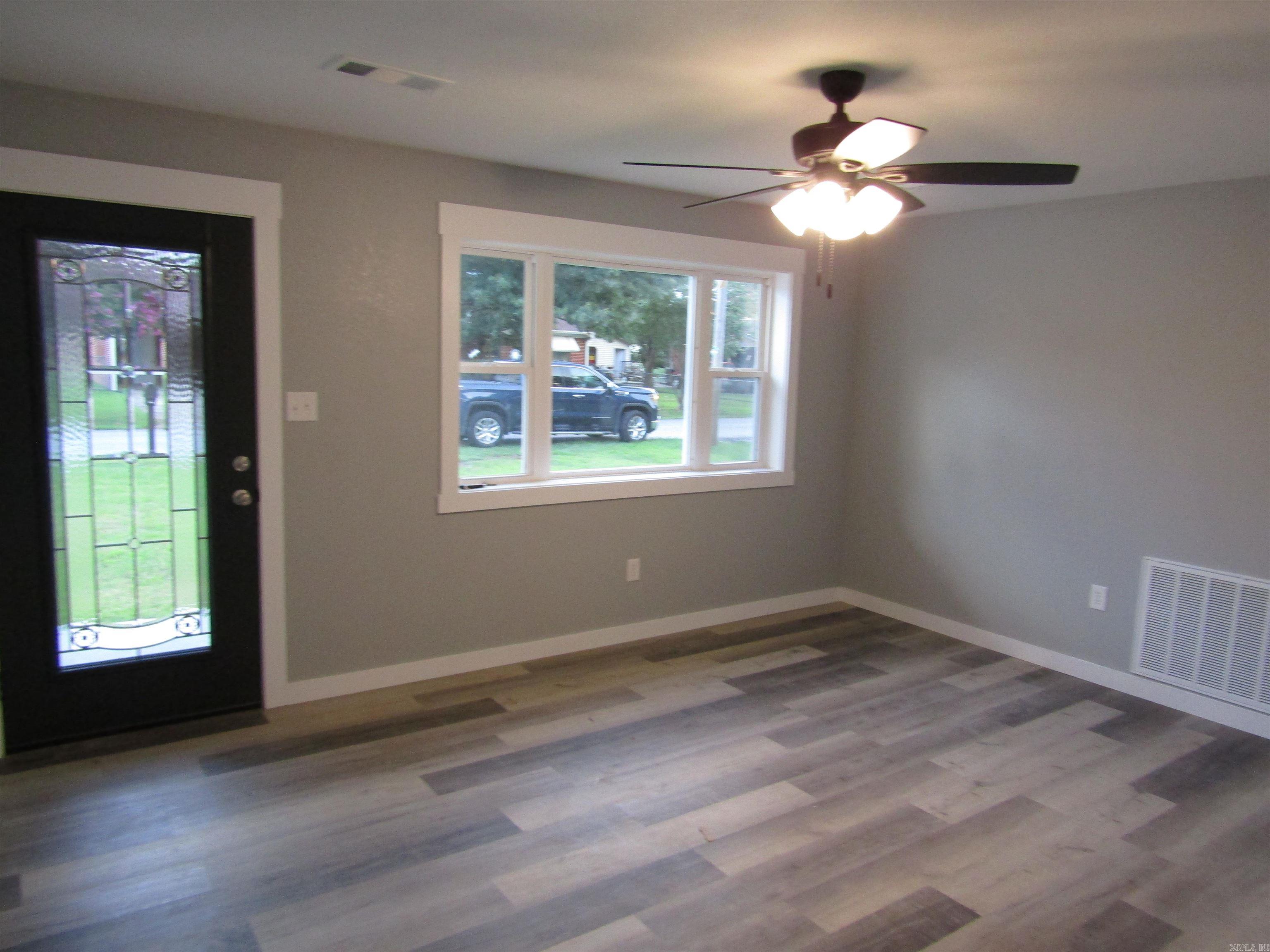 RHODES & TAYLOR - Residential
