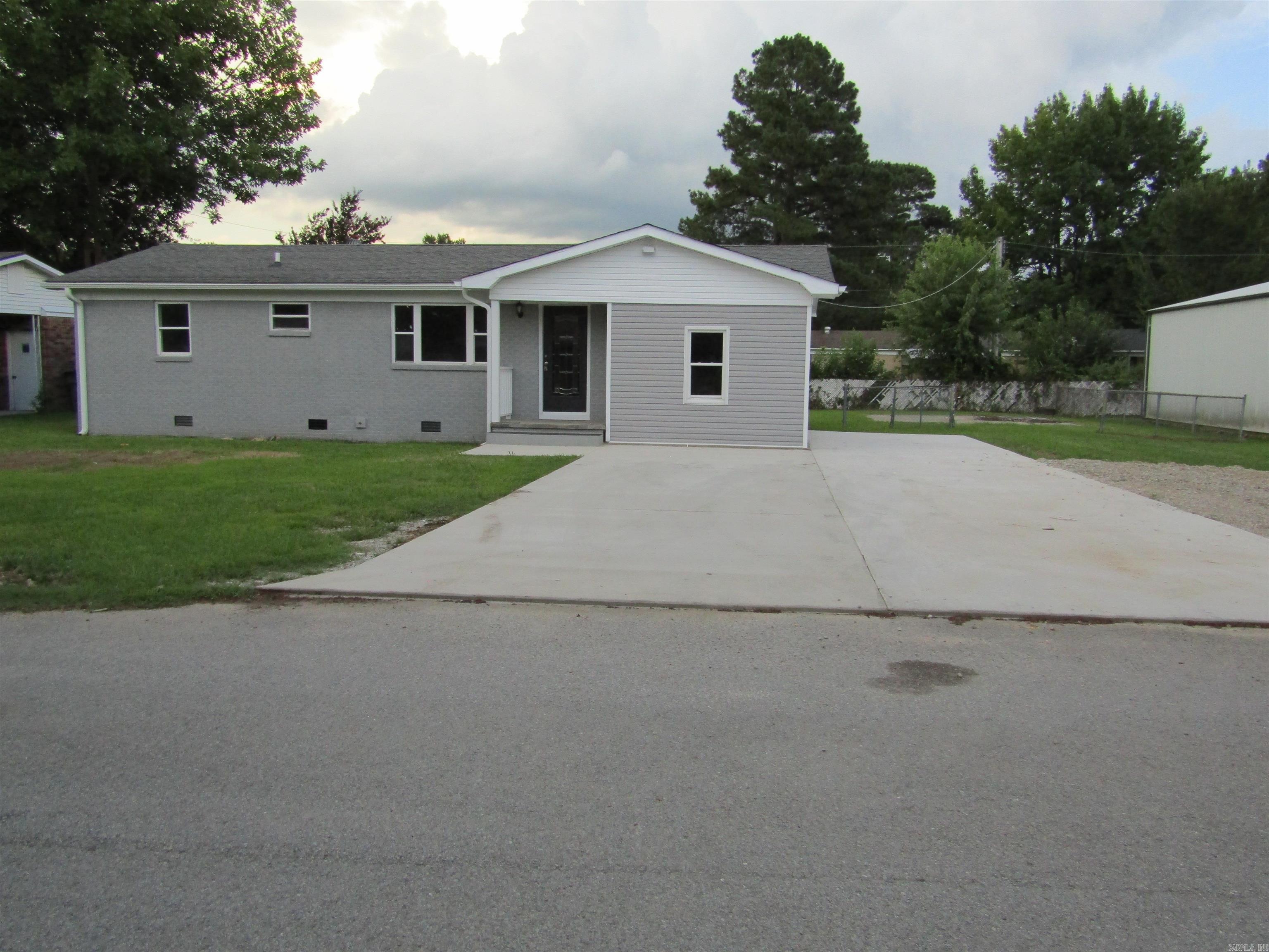RHODES & TAYLOR - Residential
