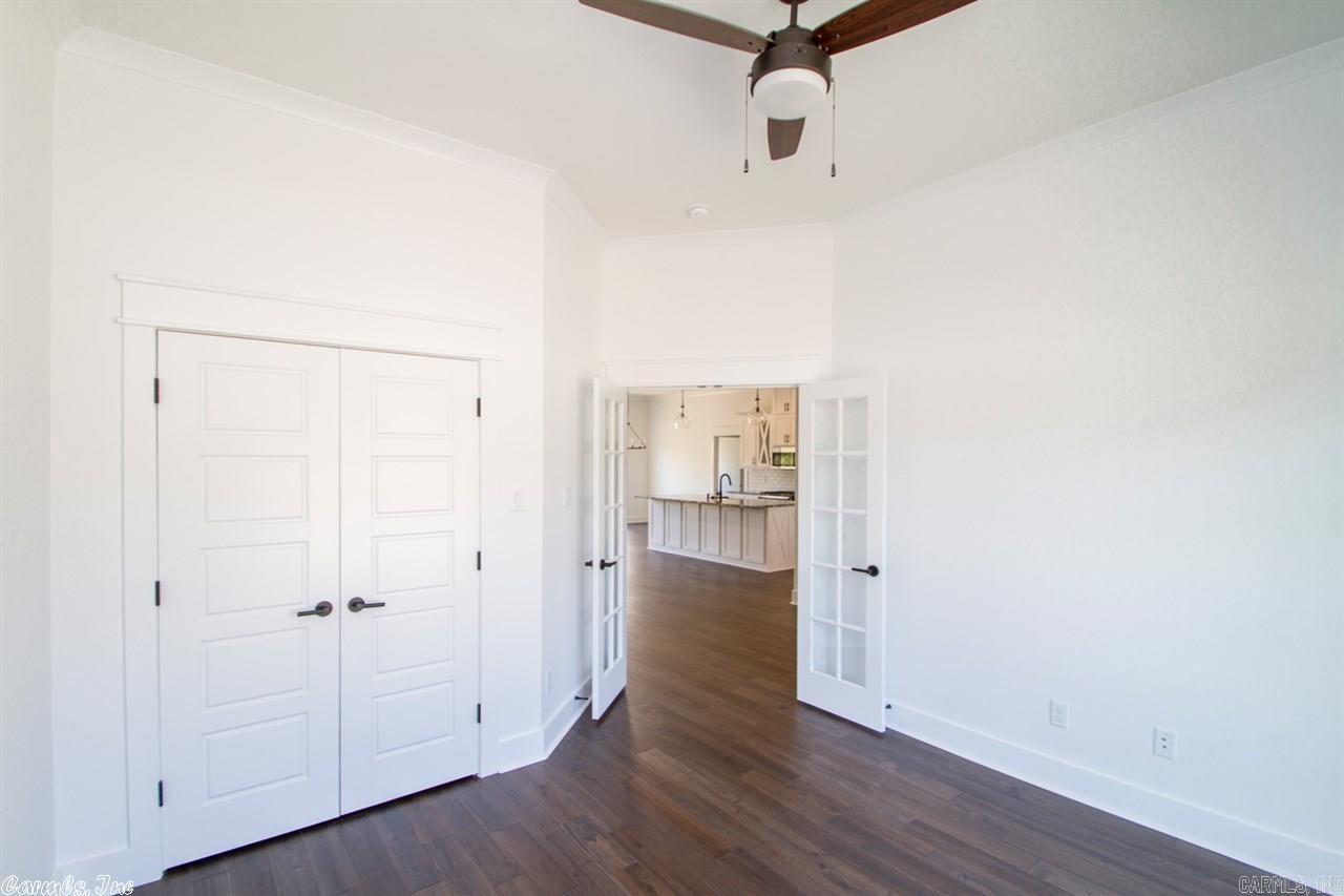 MILLERS GLENN - Residential
