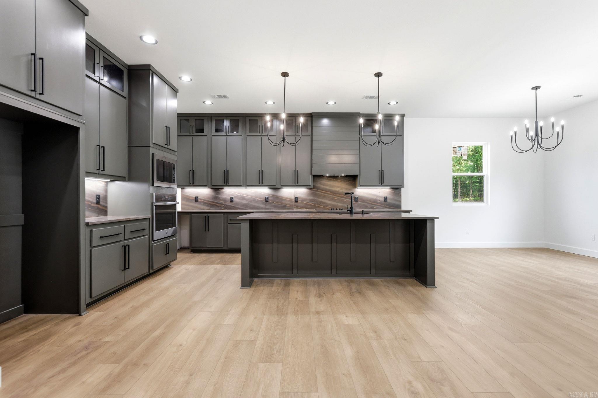 STAGECOACH ESTATES - Residential