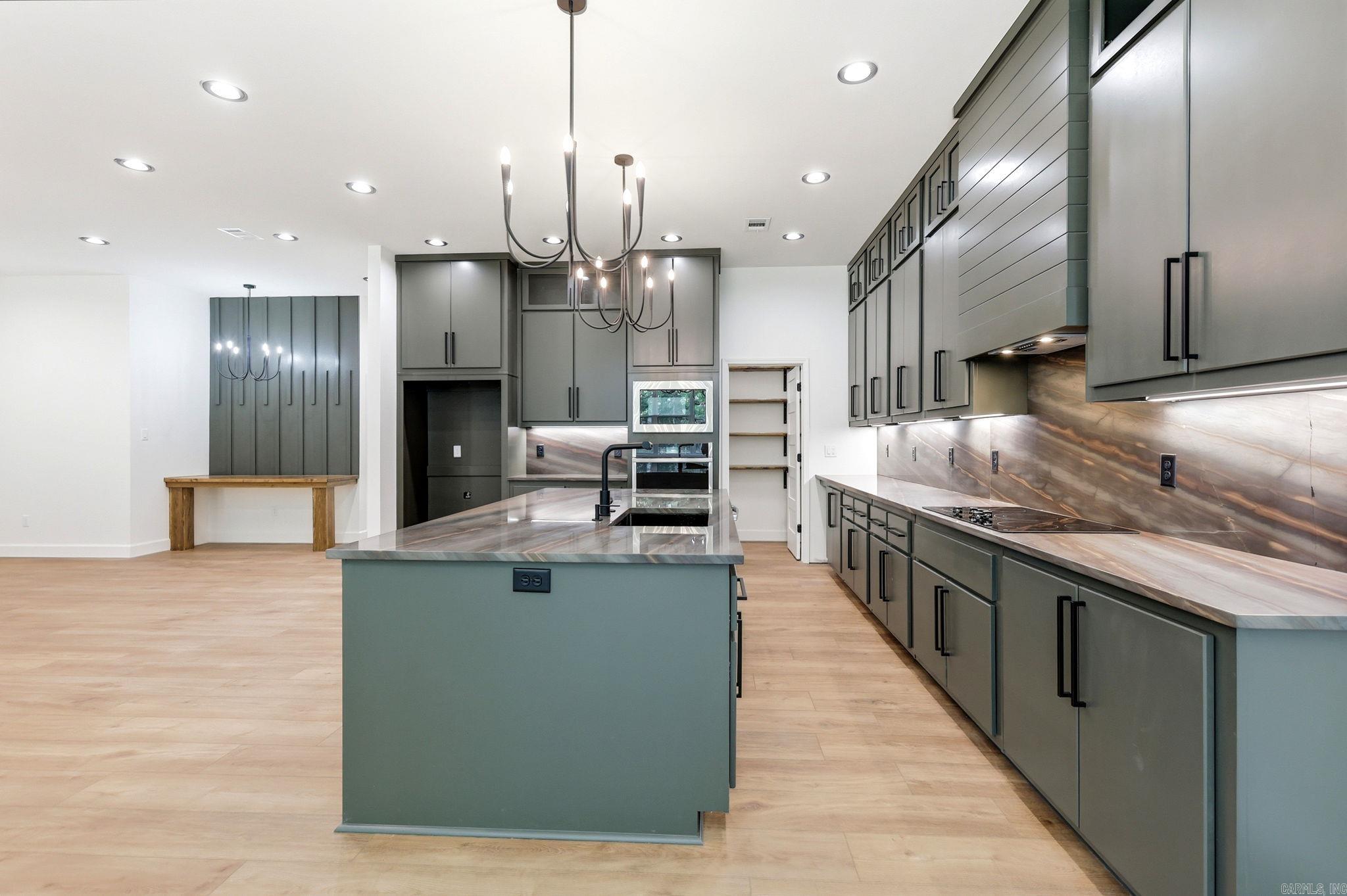 STAGECOACH ESTATES - Residential