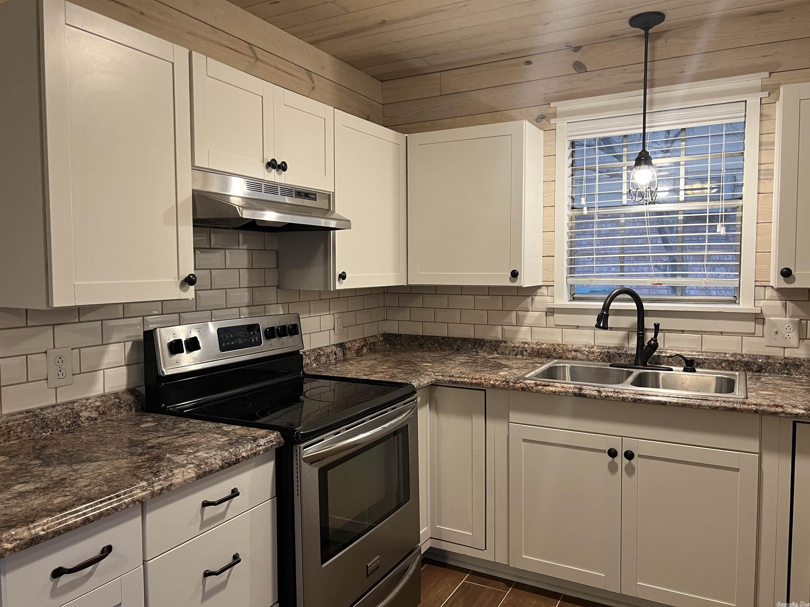 SHERWOOD FOREST ADD - Residential