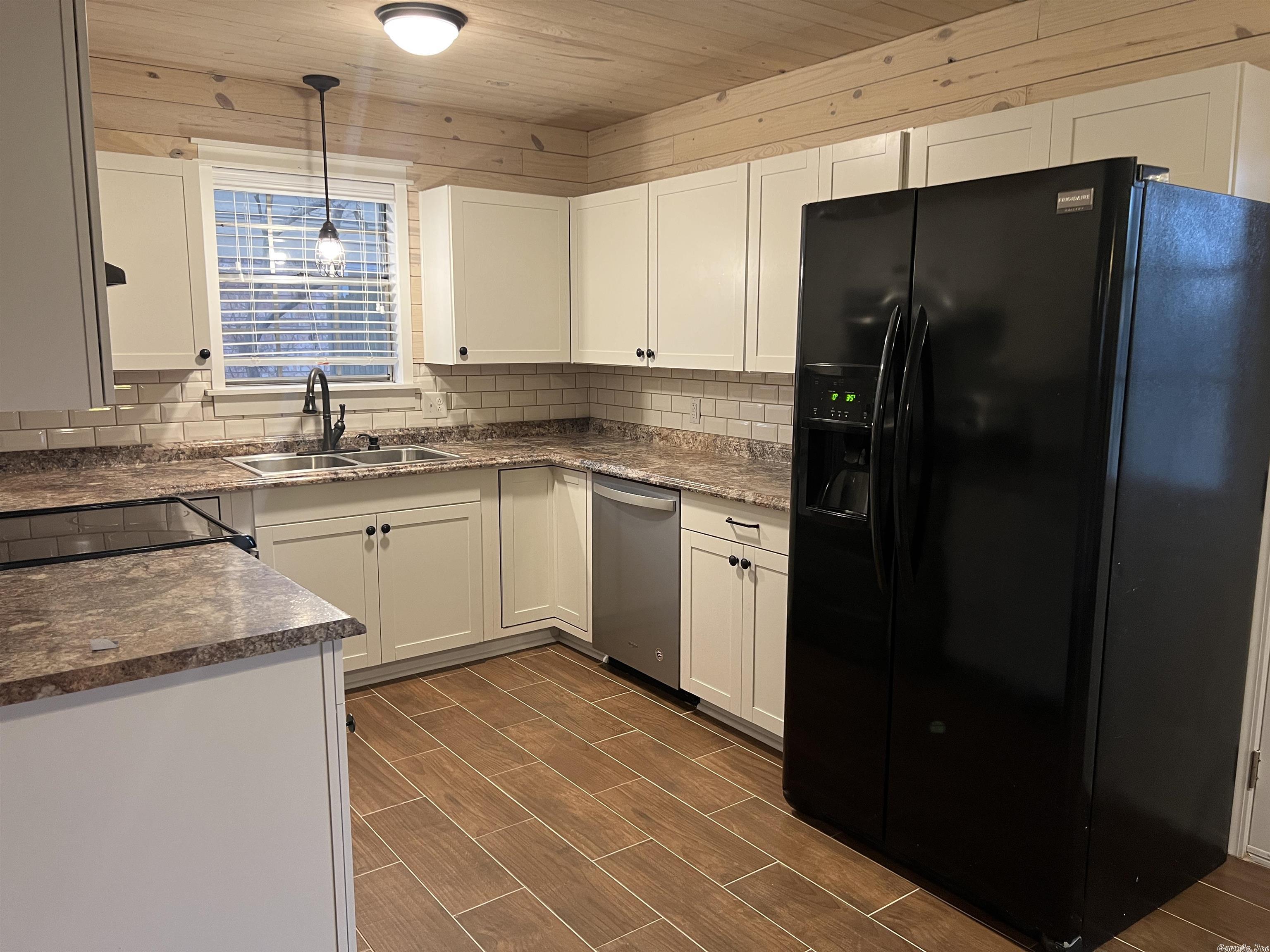 SHERWOOD FOREST ADD - Residential