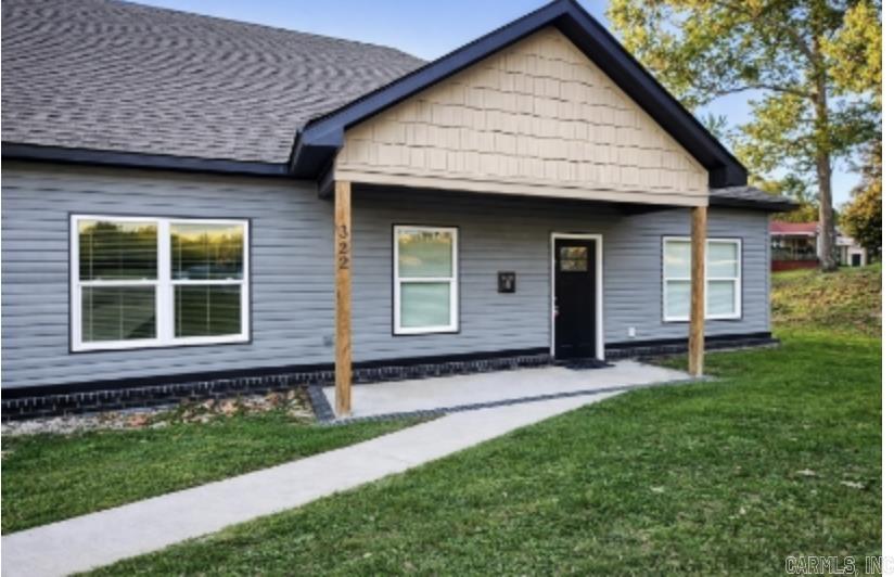 Welcome to 322 E. Maple Street, nestled in the heart of downtown Benton! This beautifully updated 4-bedroom, 2-bathroom home offers a luxurious living experience with its standout features. Step inside to discover spa-like bathrooms boasting modern finishes, elegant granite countertops, inviting tiled showers, relaxing soaker tubs, and spacious walk-in closets providing ample storage. For added convenience, this home includes a refrigerator and lawn care services. Enjoy the ultimate in comfort and style, all while being conveniently located near everything Benton has to offer!