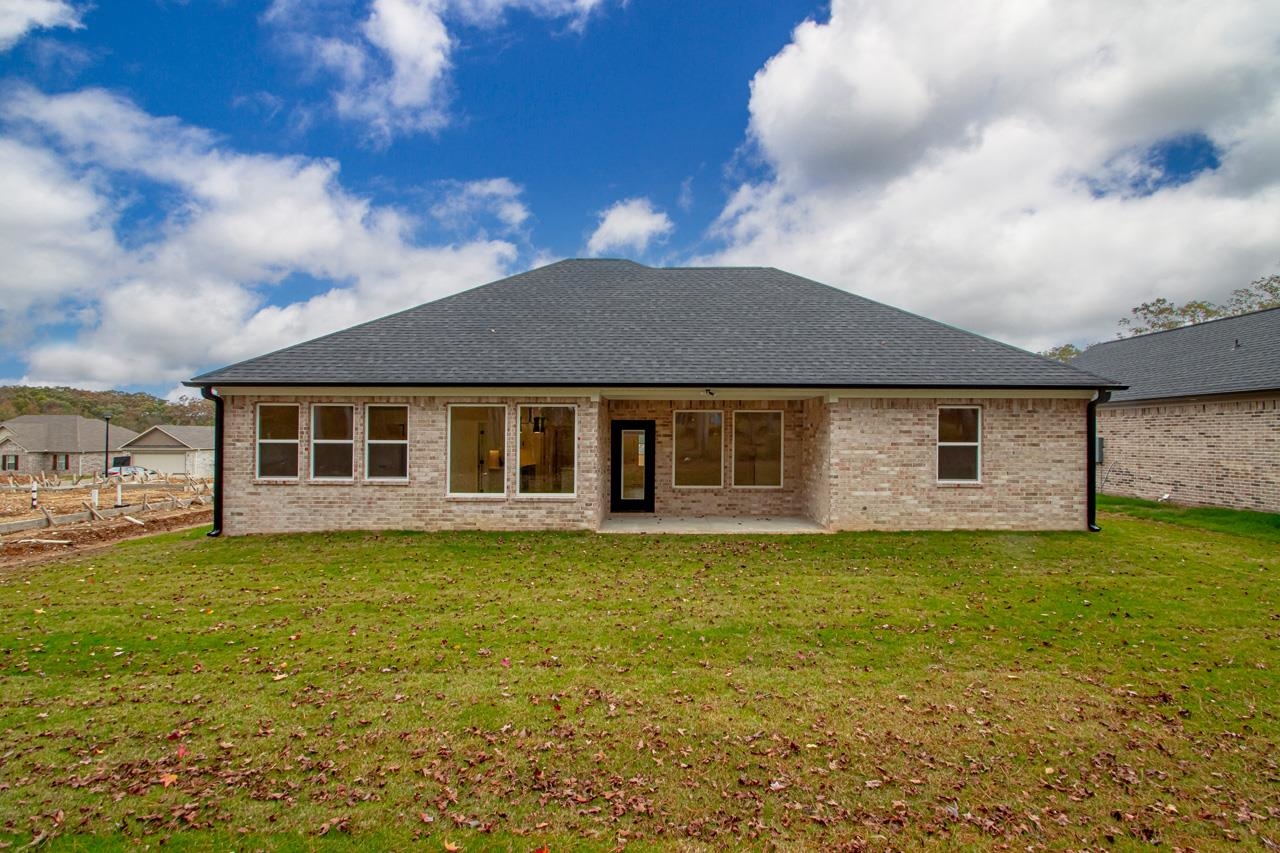 CYPRESS VALLEY - Residential