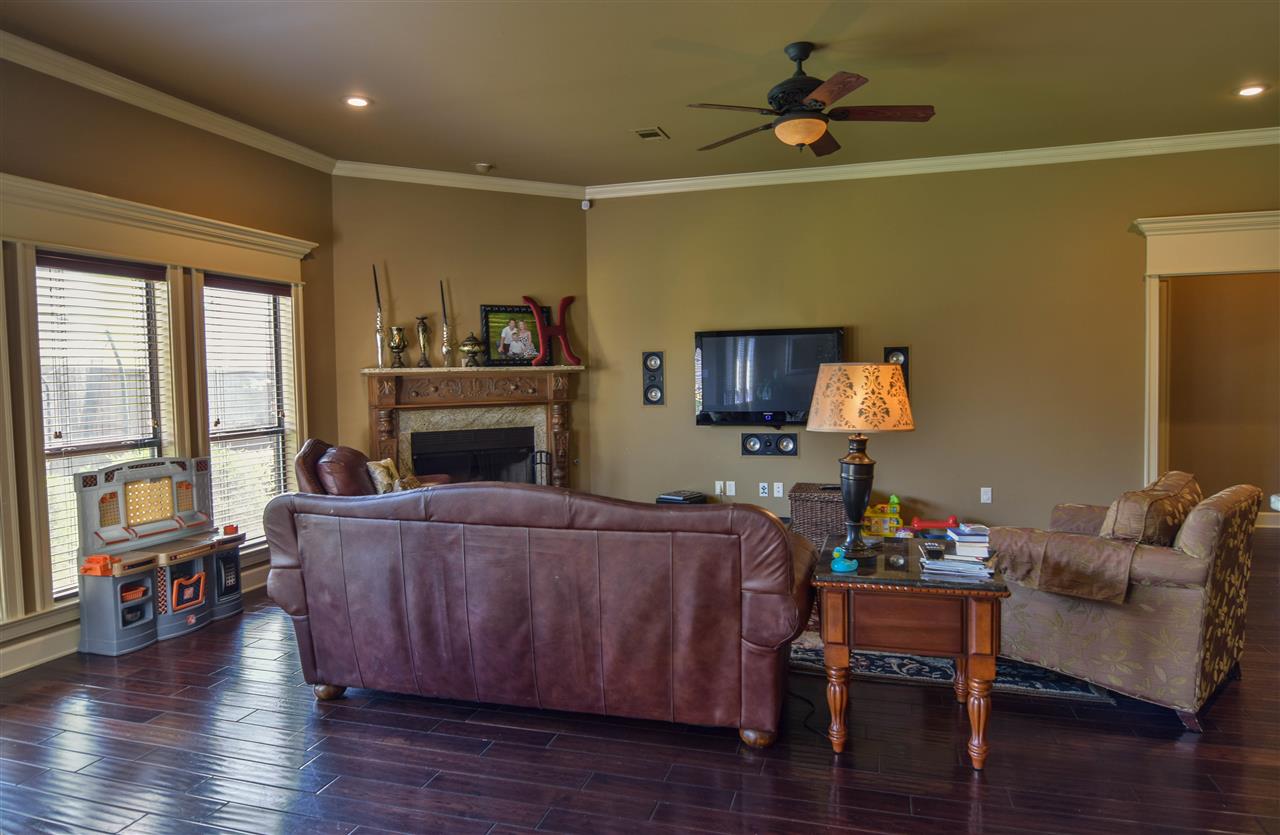 CENTENNIAL - Residential