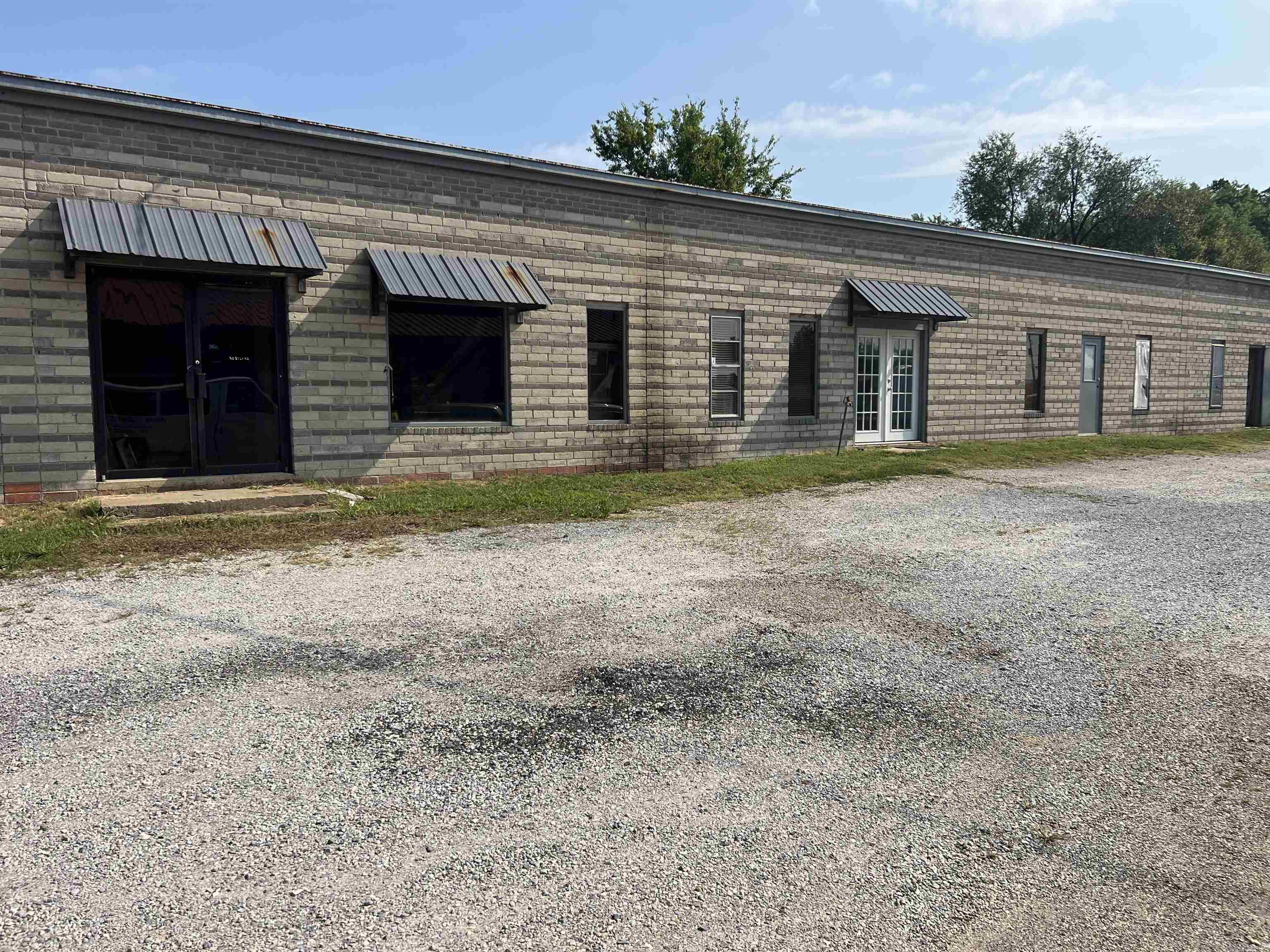Metes & Bounds - Commercial Sale