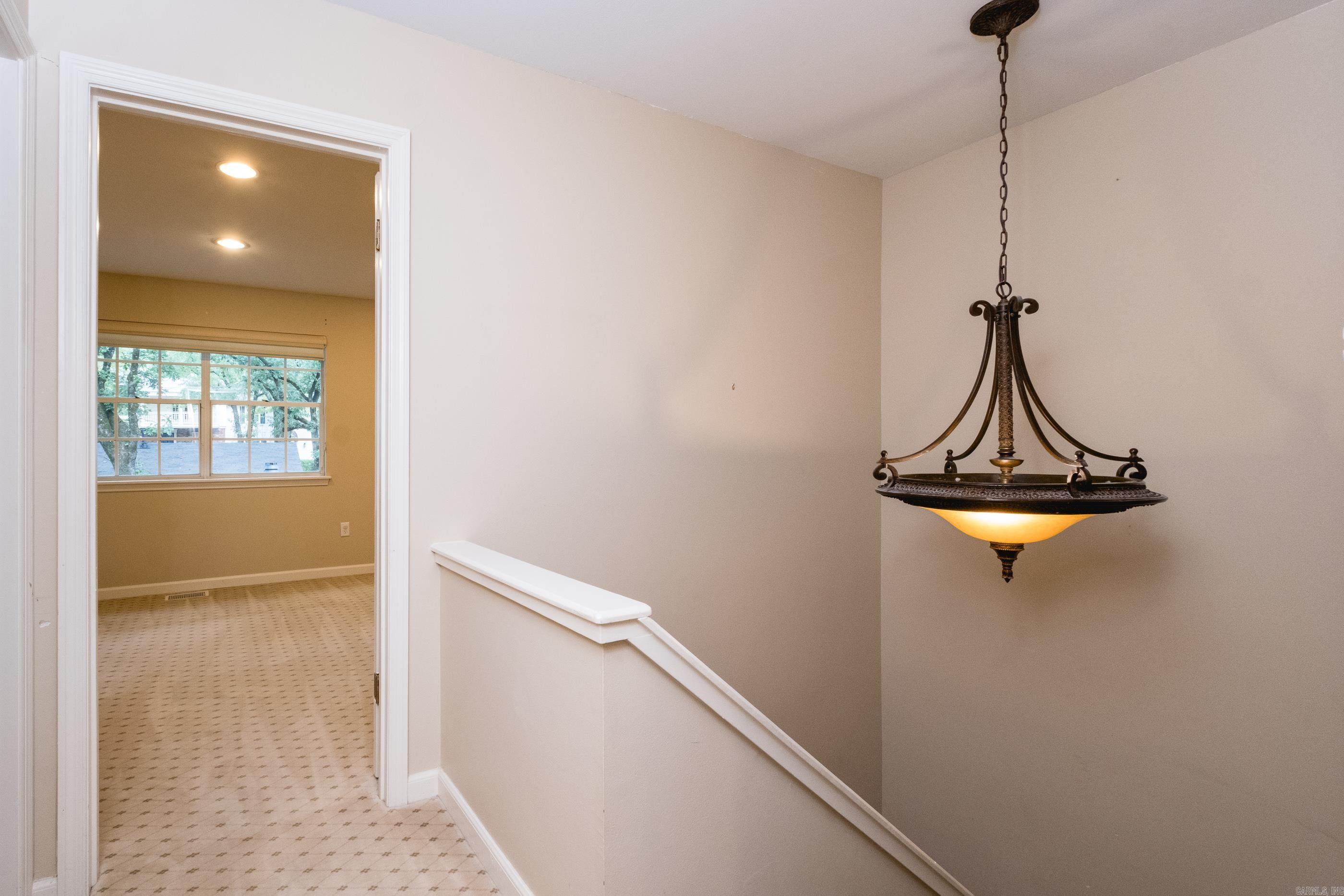 KINGSBRIDGE TWNHSE - Residential