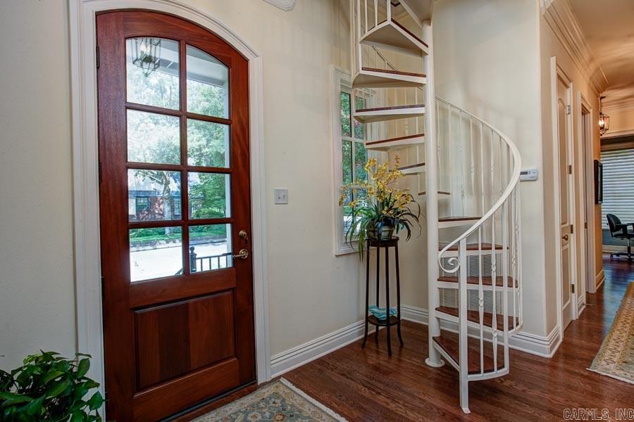 Newtons - Residential