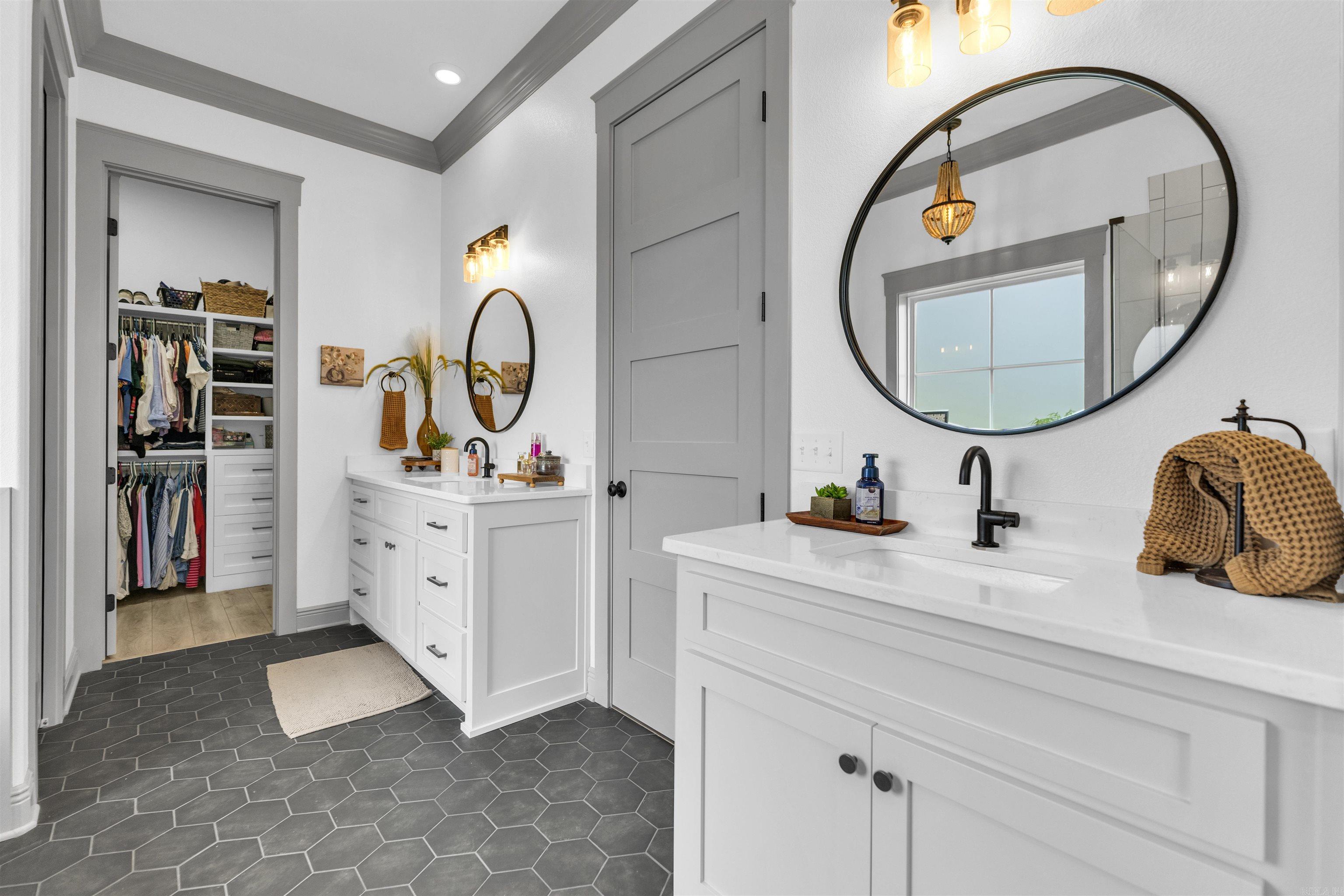THE VILLAGE AT PRAIRIE CREEK - Residential