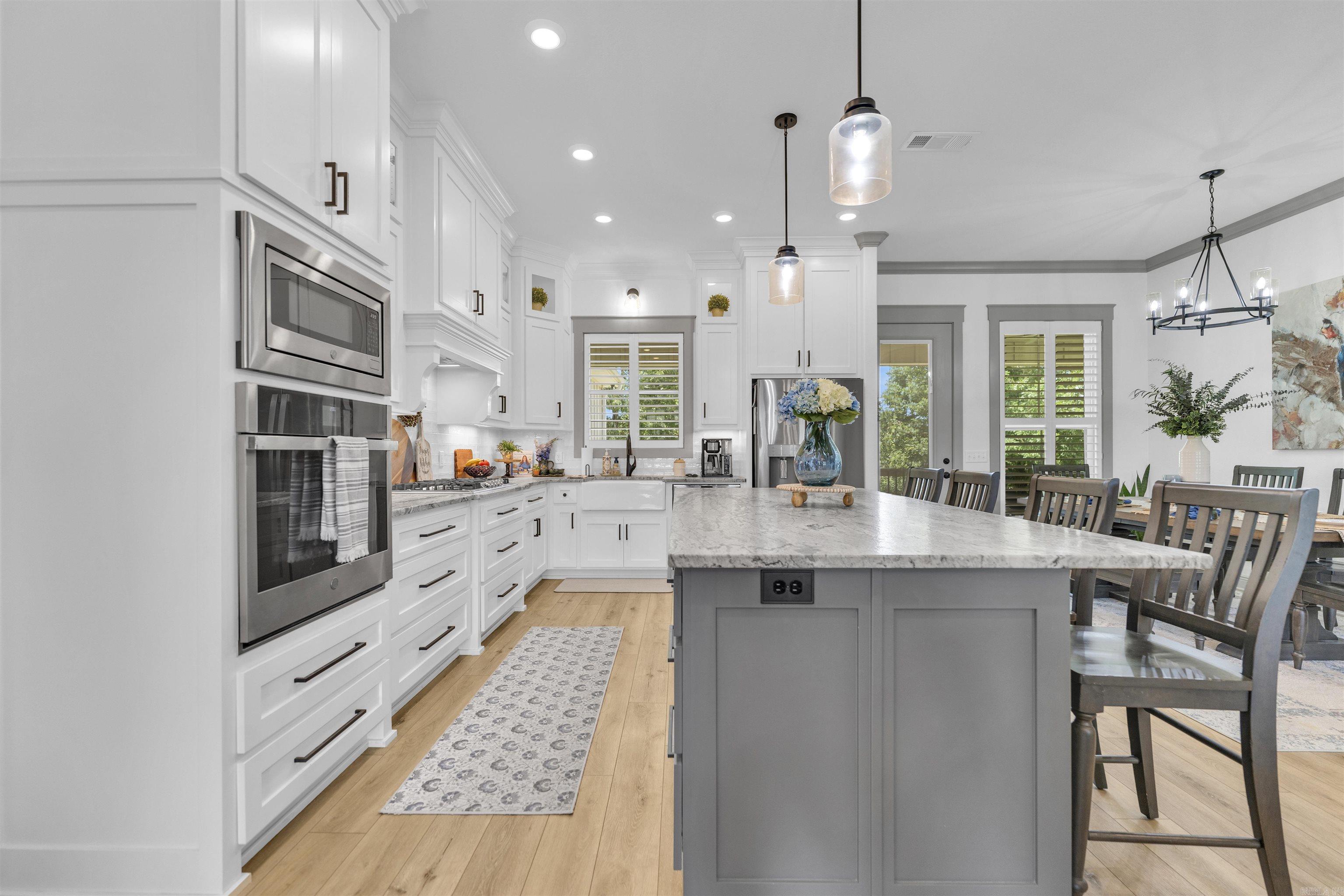 THE VILLAGE AT PRAIRIE CREEK - Residential