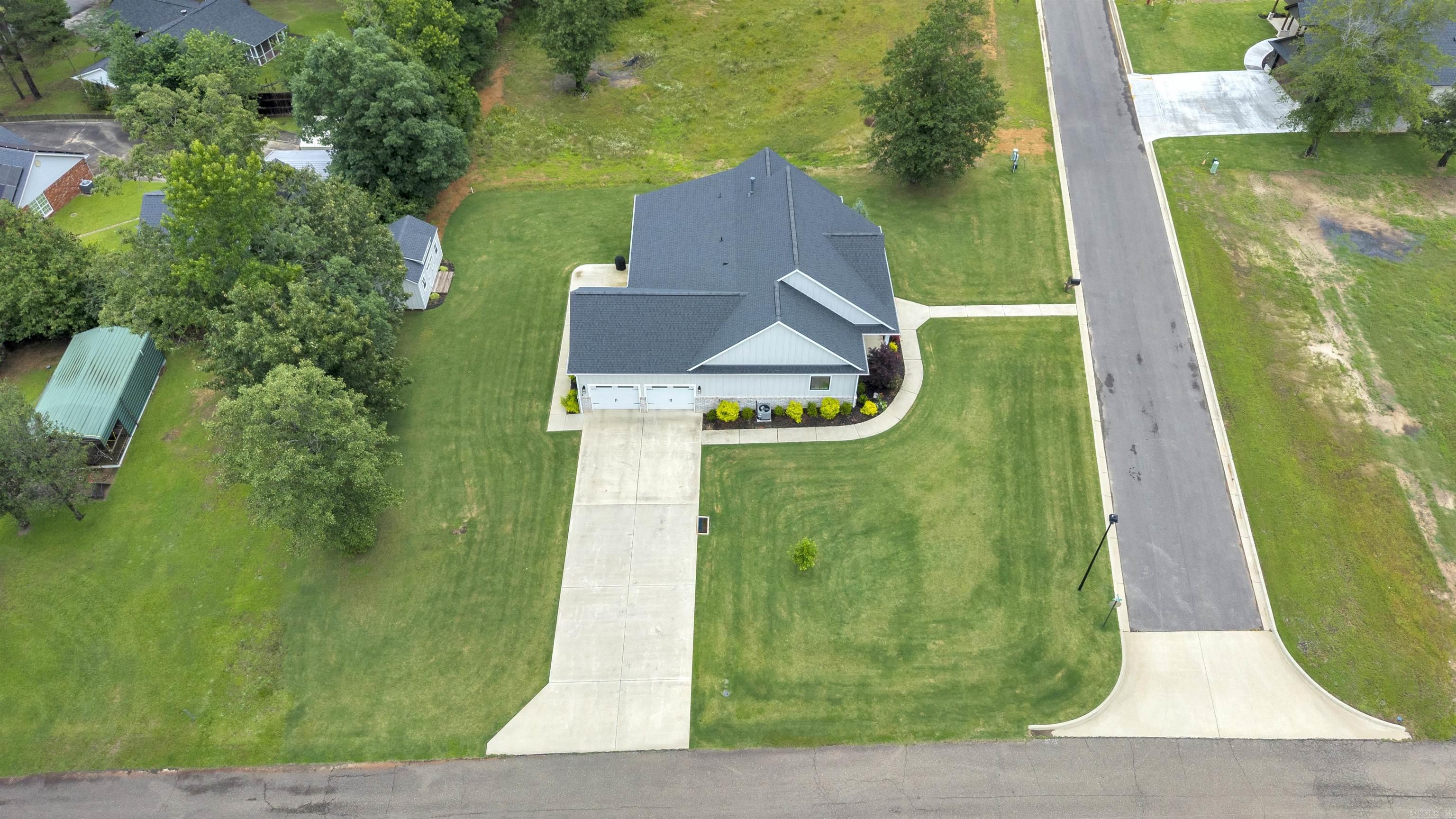THE VILLAGE AT PRAIRIE CREEK - Residential