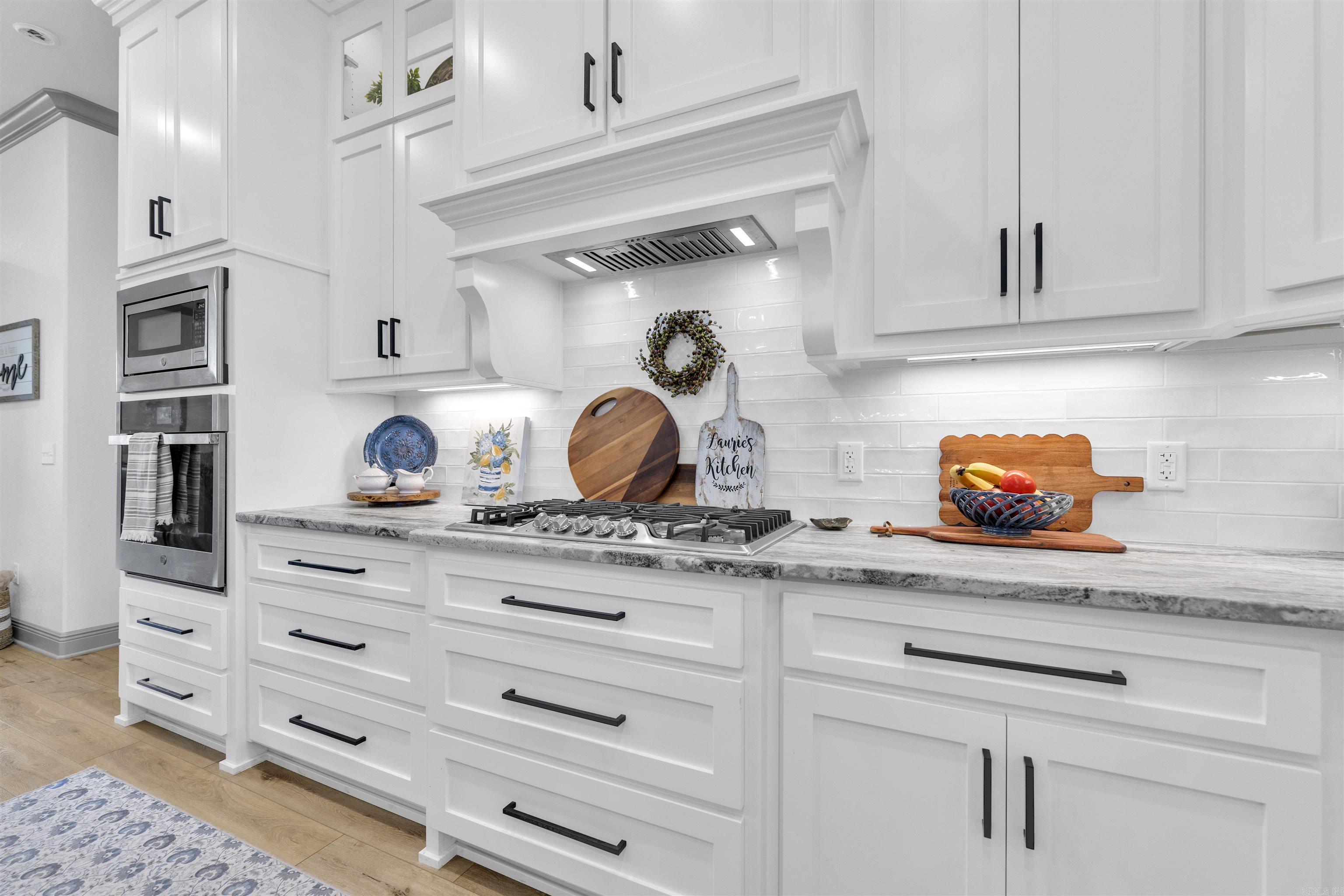 THE VILLAGE AT PRAIRIE CREEK - Residential
