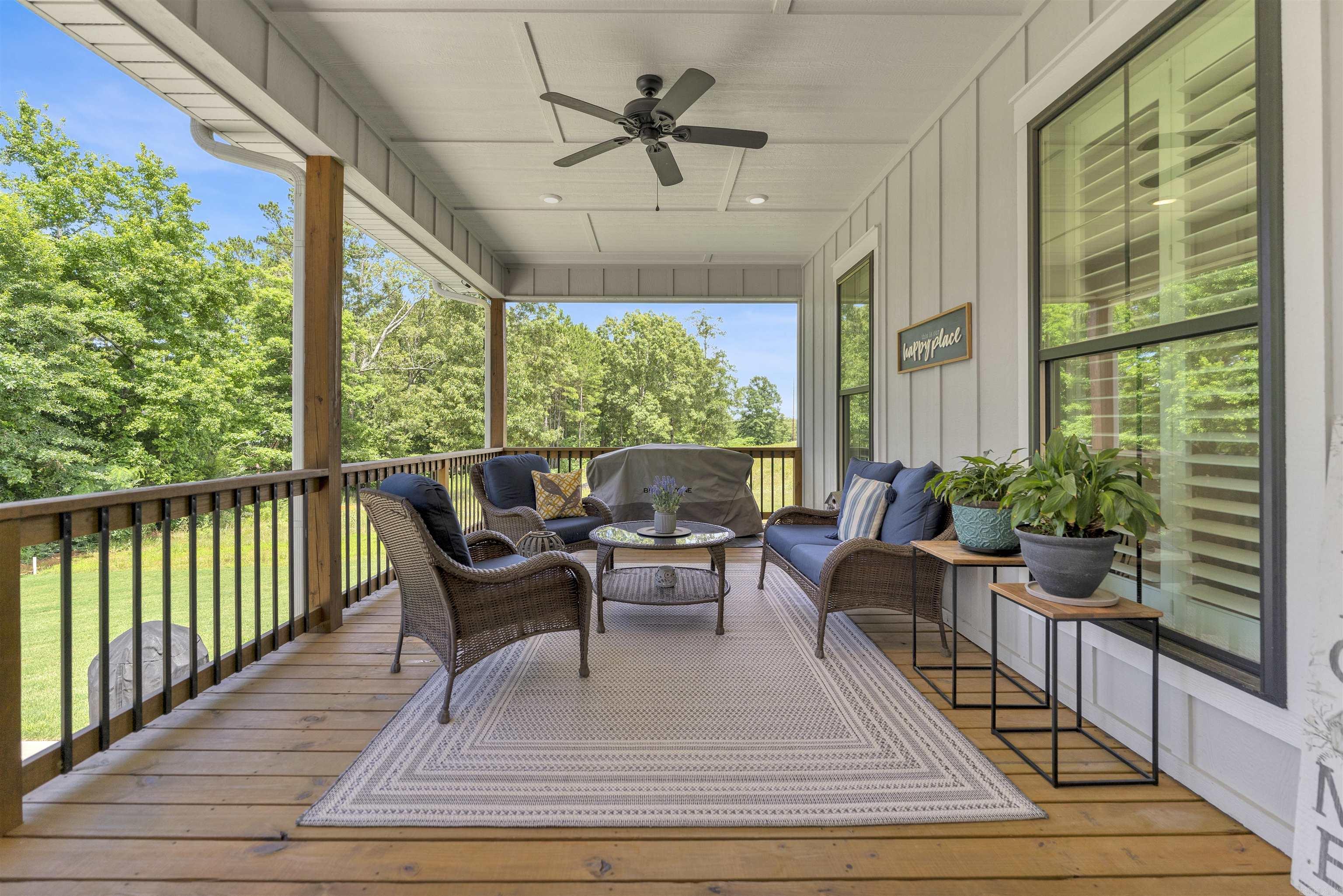 THE VILLAGE AT PRAIRIE CREEK - Residential