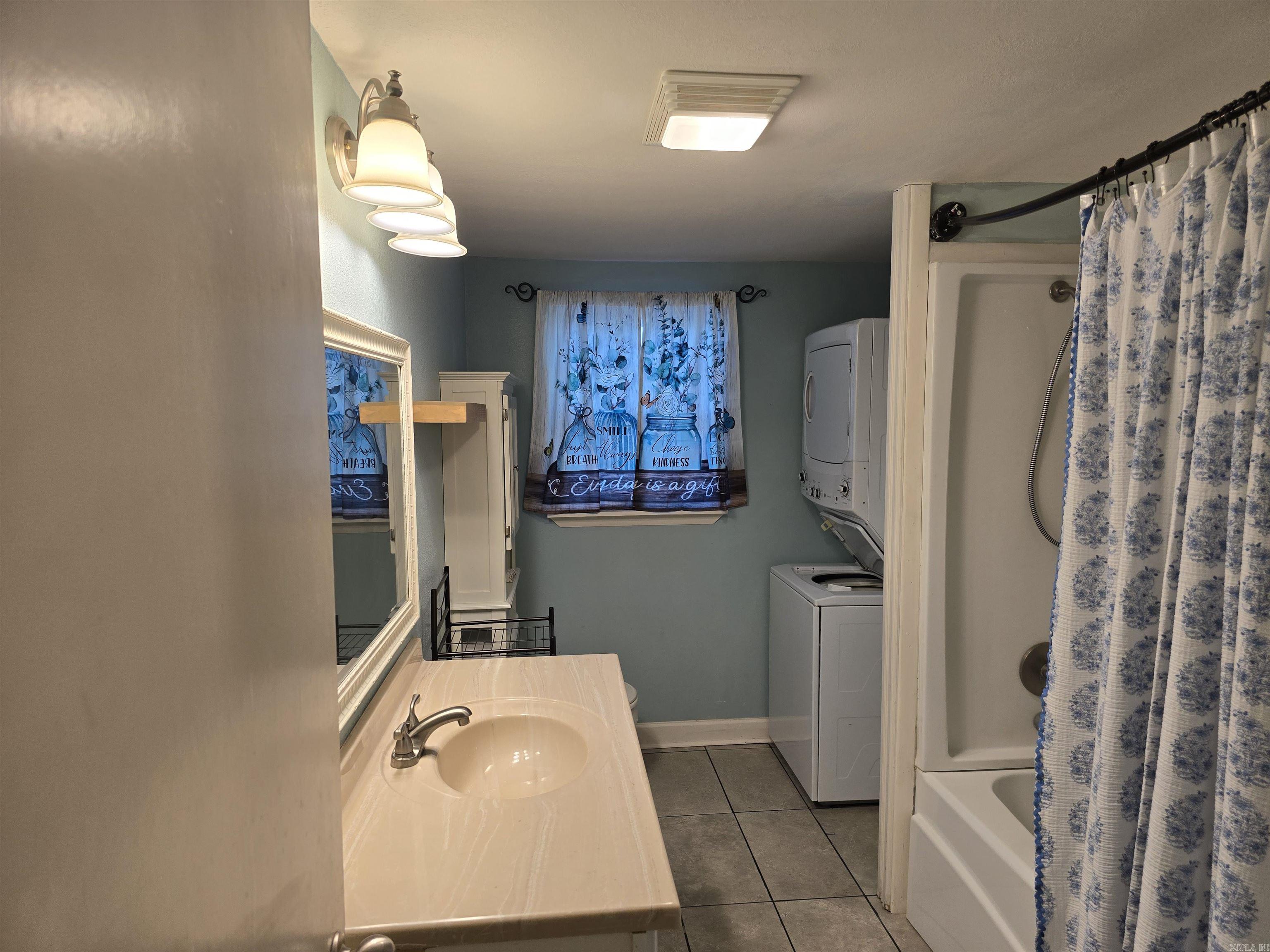 NATION & LOFTIS - Residential