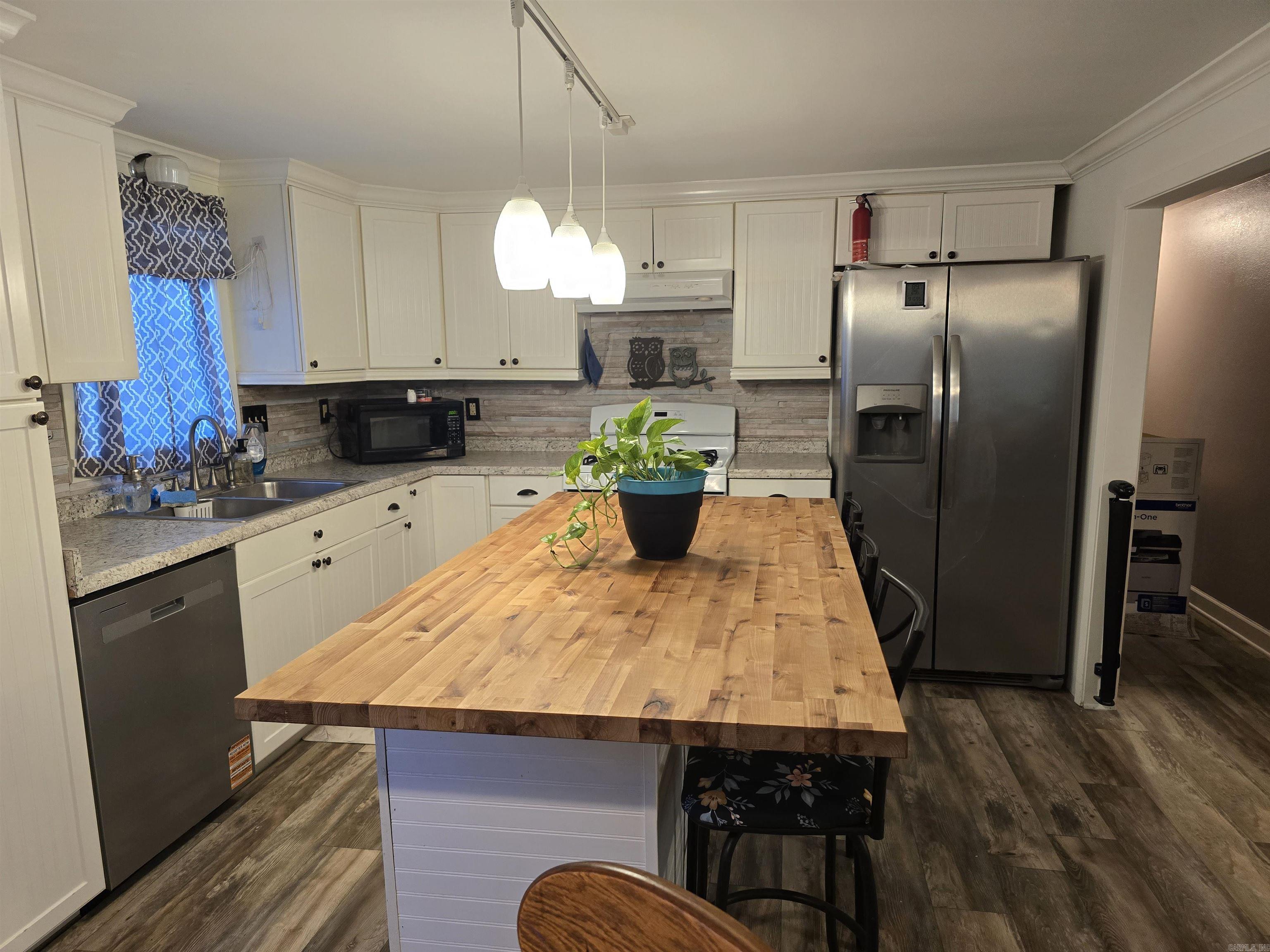 NATION & LOFTIS - Residential