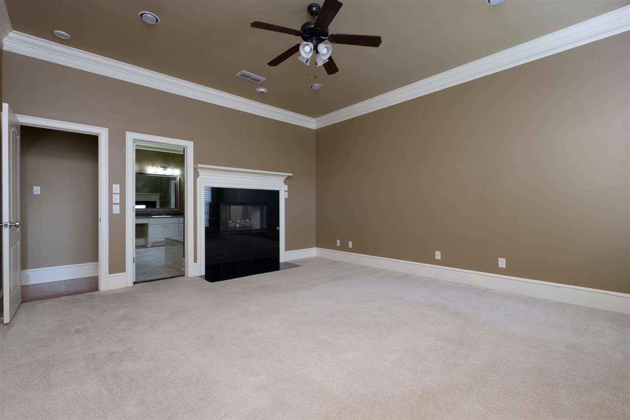CHENAL VALLEY CHEMIN COURT - Residential
