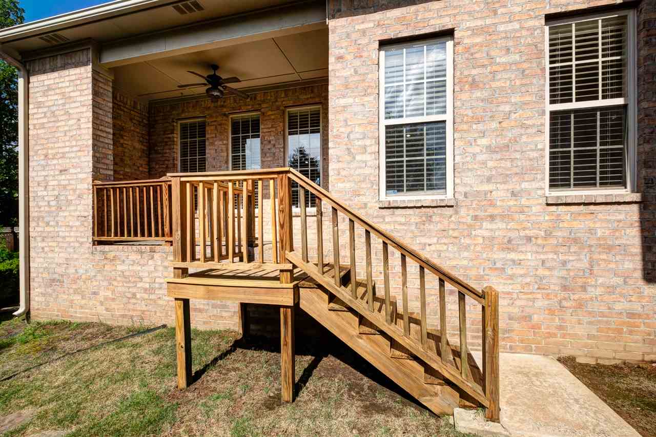 CHENAL VALLEY CHEMIN COURT - Residential