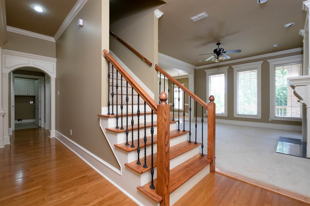 CHENAL VALLEY CHEMIN COURT - Residential