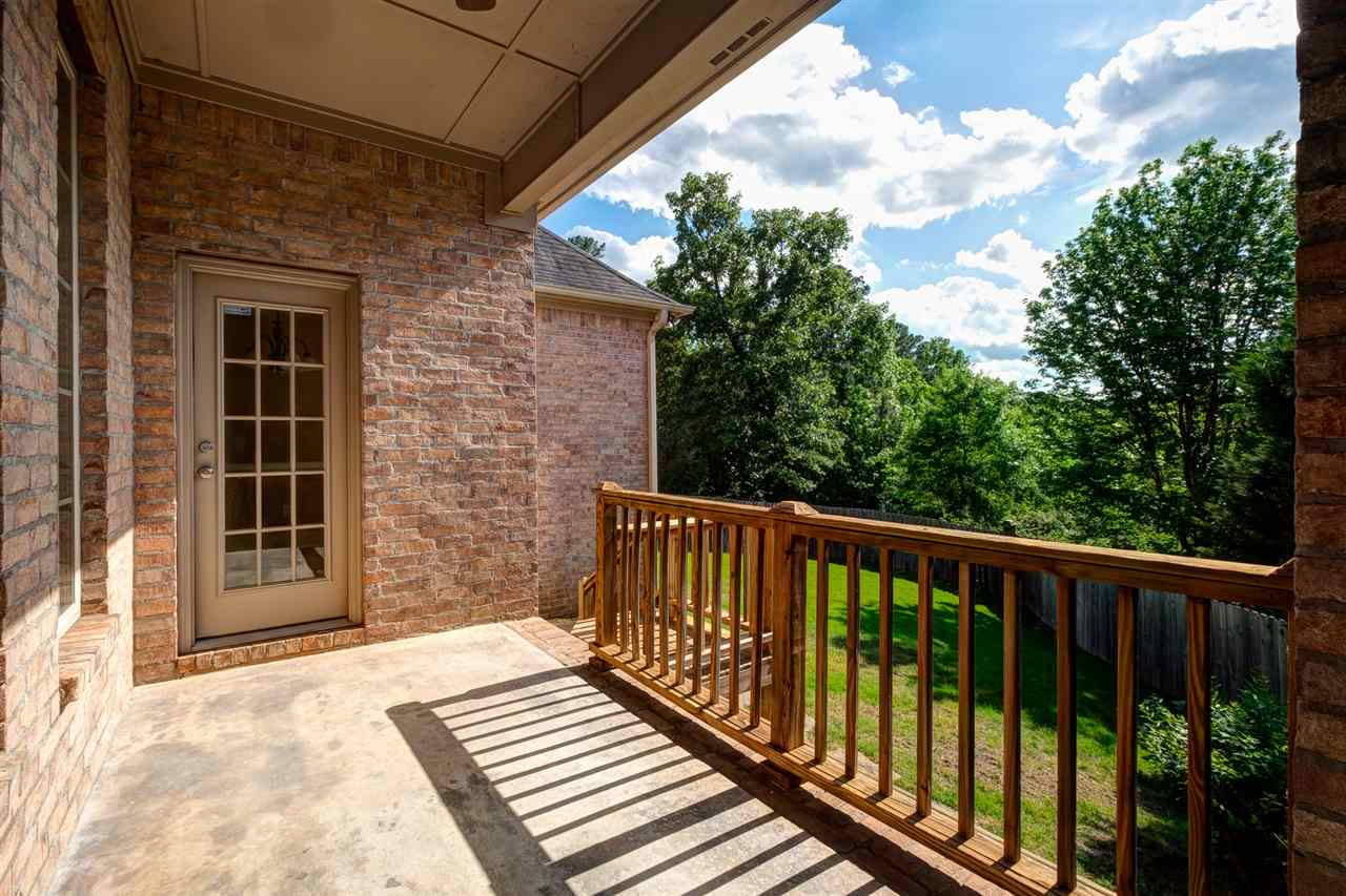 CHENAL VALLEY CHEMIN COURT - Residential
