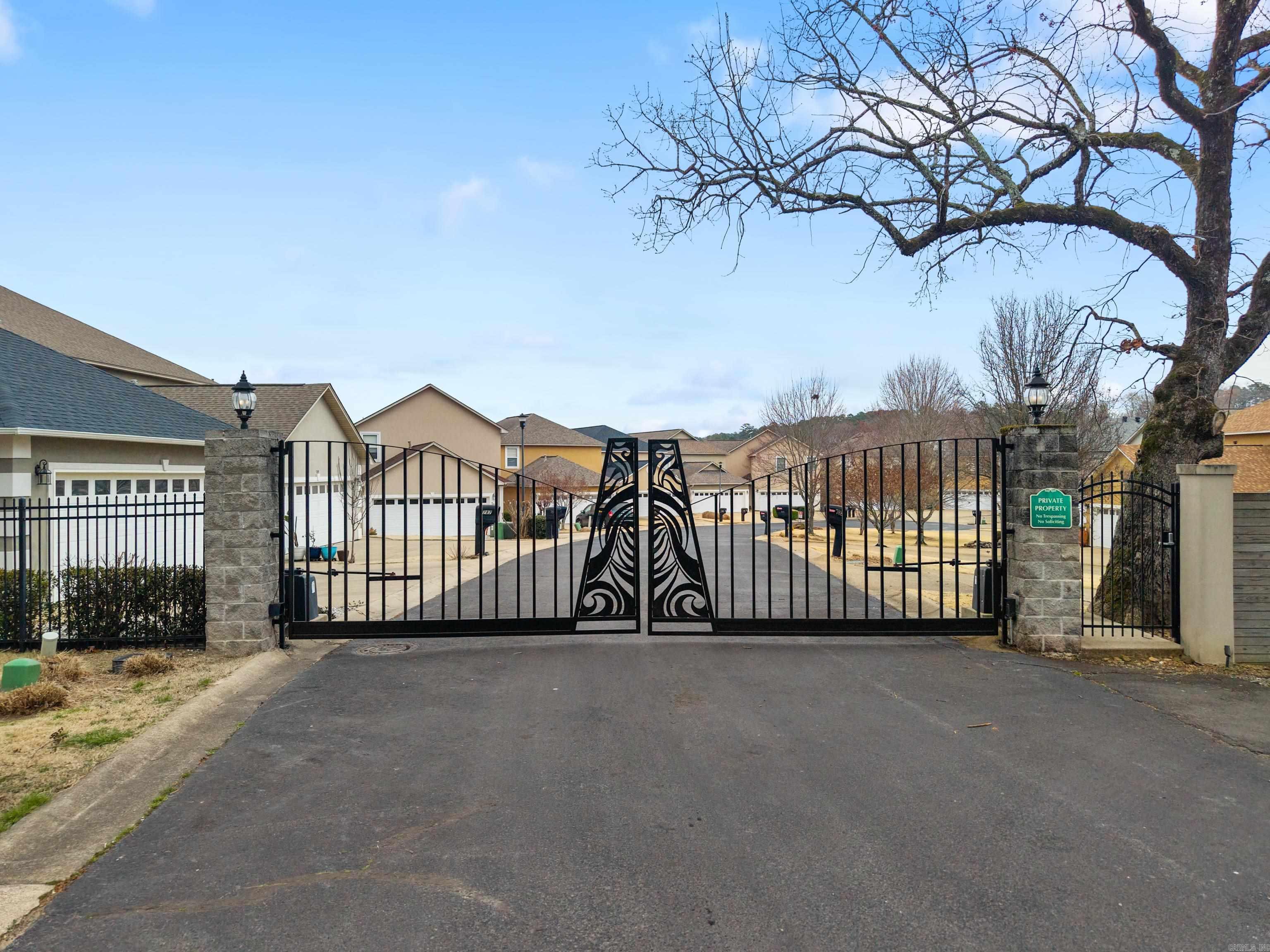 LIGHTHOUSE COVE - Residential
