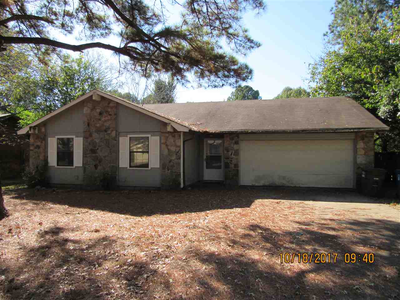 Close to Julia Lee Moore Elementary, 3 bedrooms, 2 baths, new carpet throughout, all kitchen appliances including refrigerator, washer & dryer hook-ups, central heat and air, 2 car garage, fenced yard. No Pets!