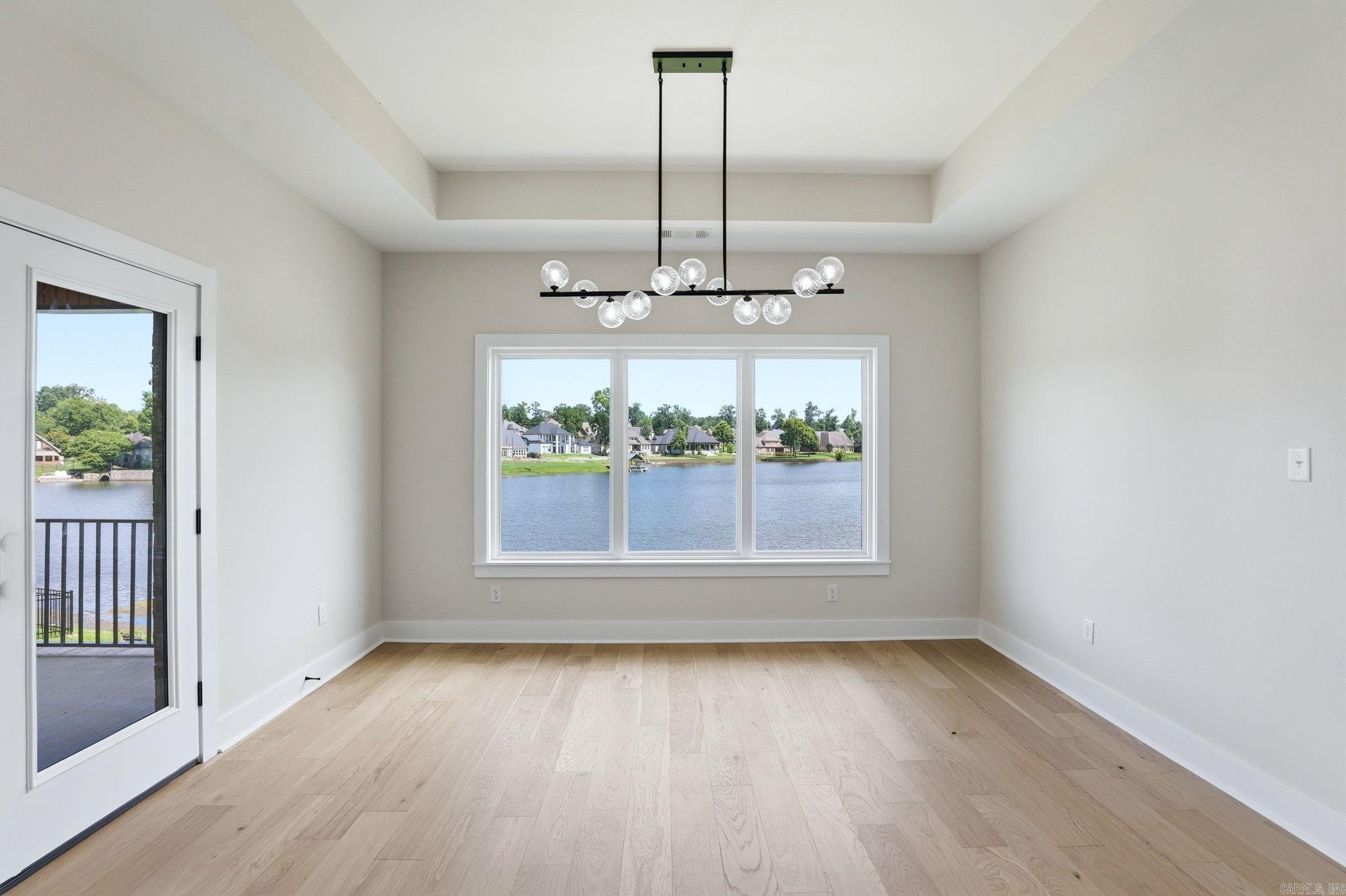 NORTH SHORE @ HURRICANE LAKE EST - Residential