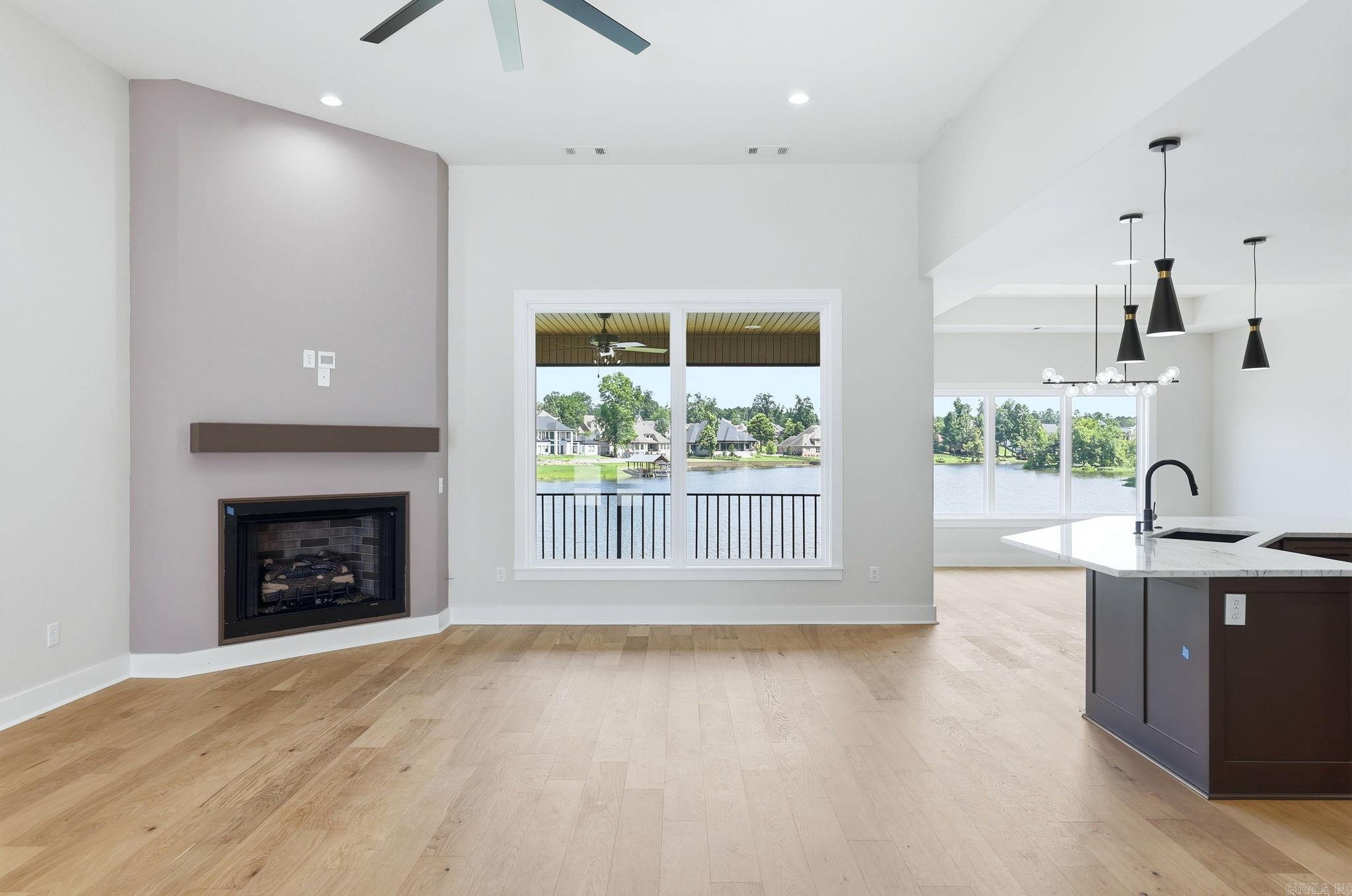 NORTH SHORE @ HURRICANE LAKE EST - Residential