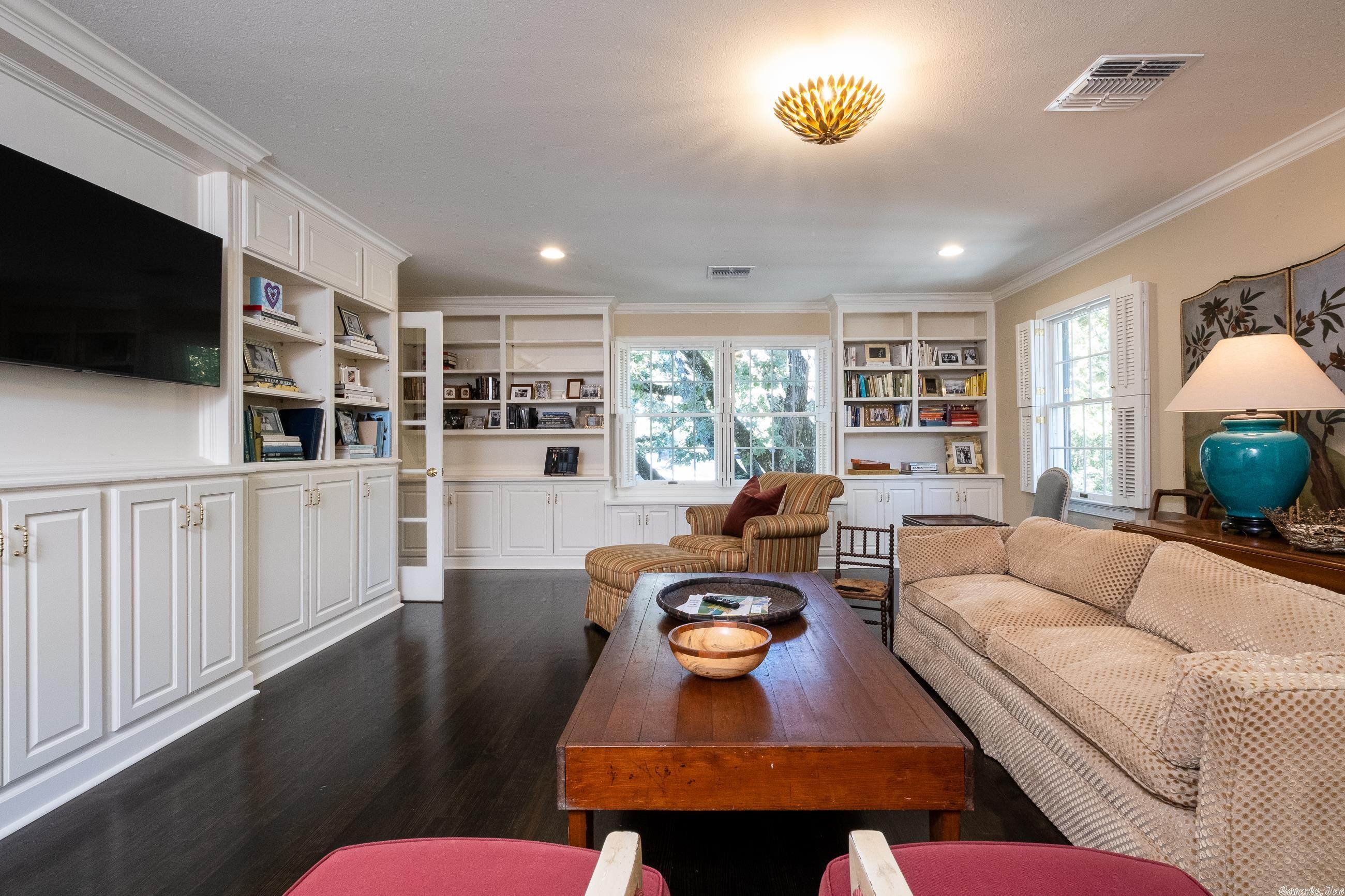 PALISADE ESTATE - Residential