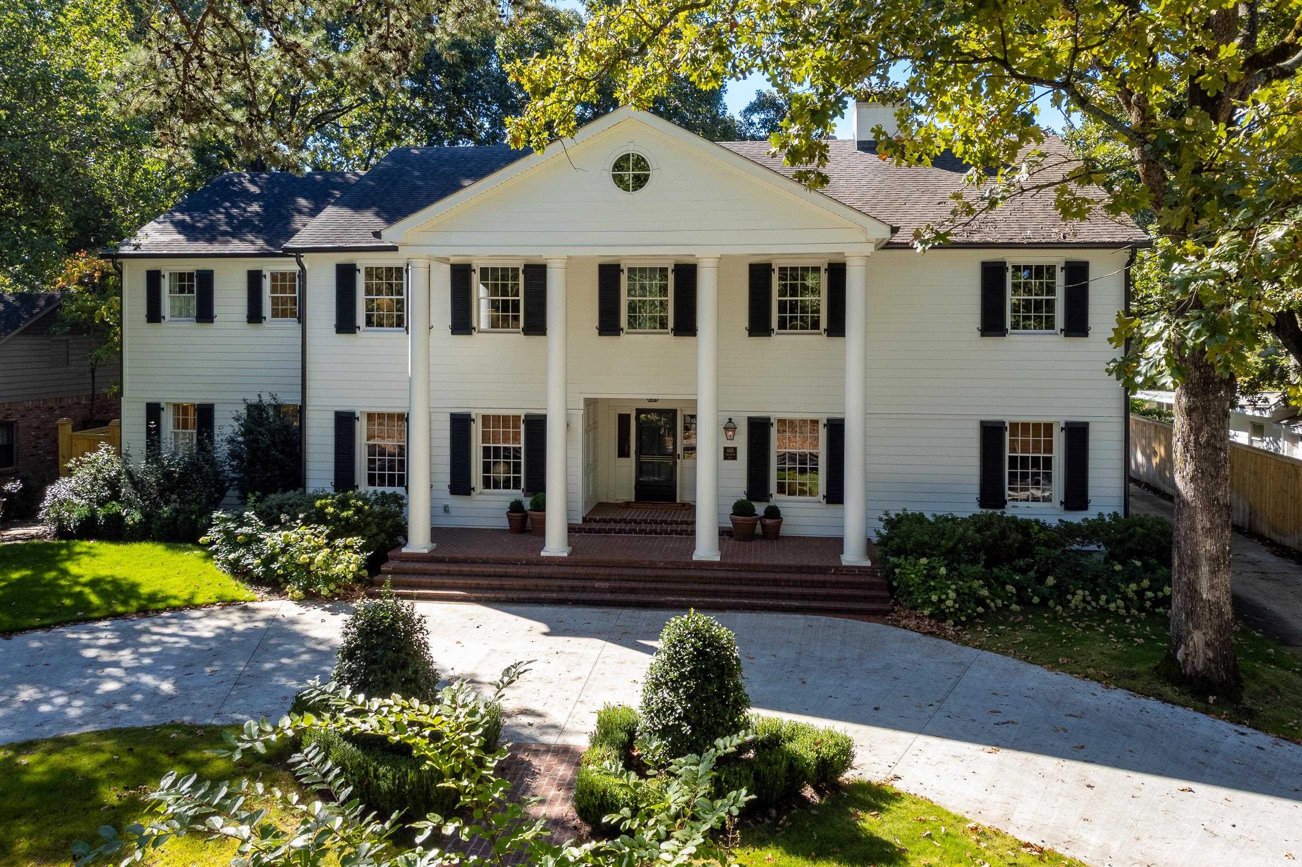PALISADE ESTATE - Residential