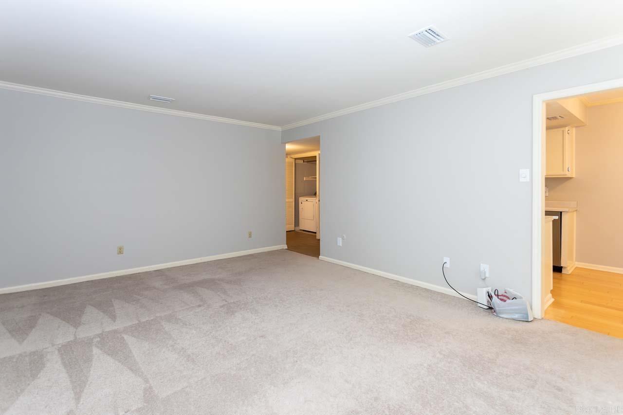 ANDOVER SQUARE - Residential