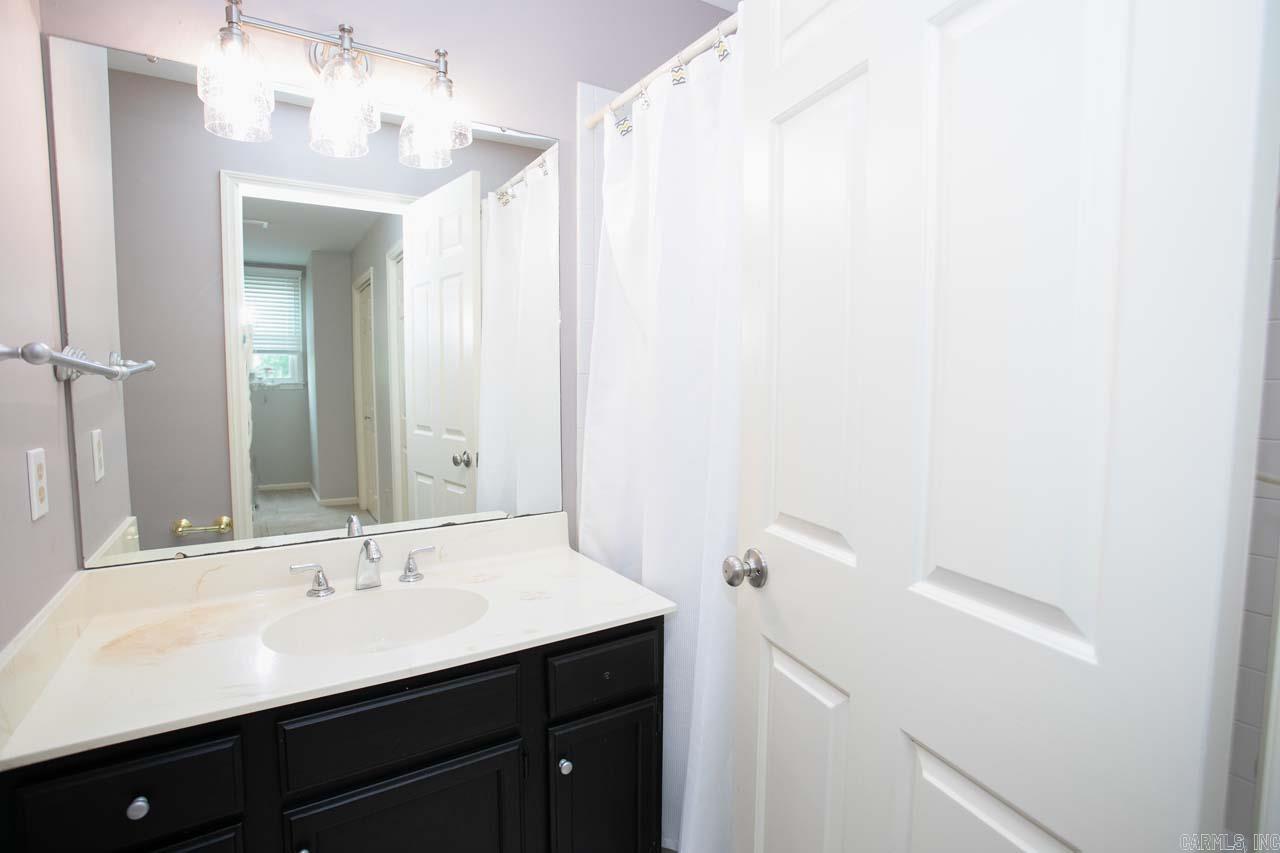 ANDOVER SQUARE - Residential