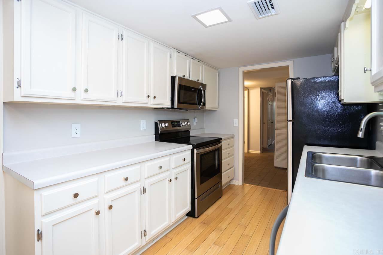 ANDOVER SQUARE - Residential