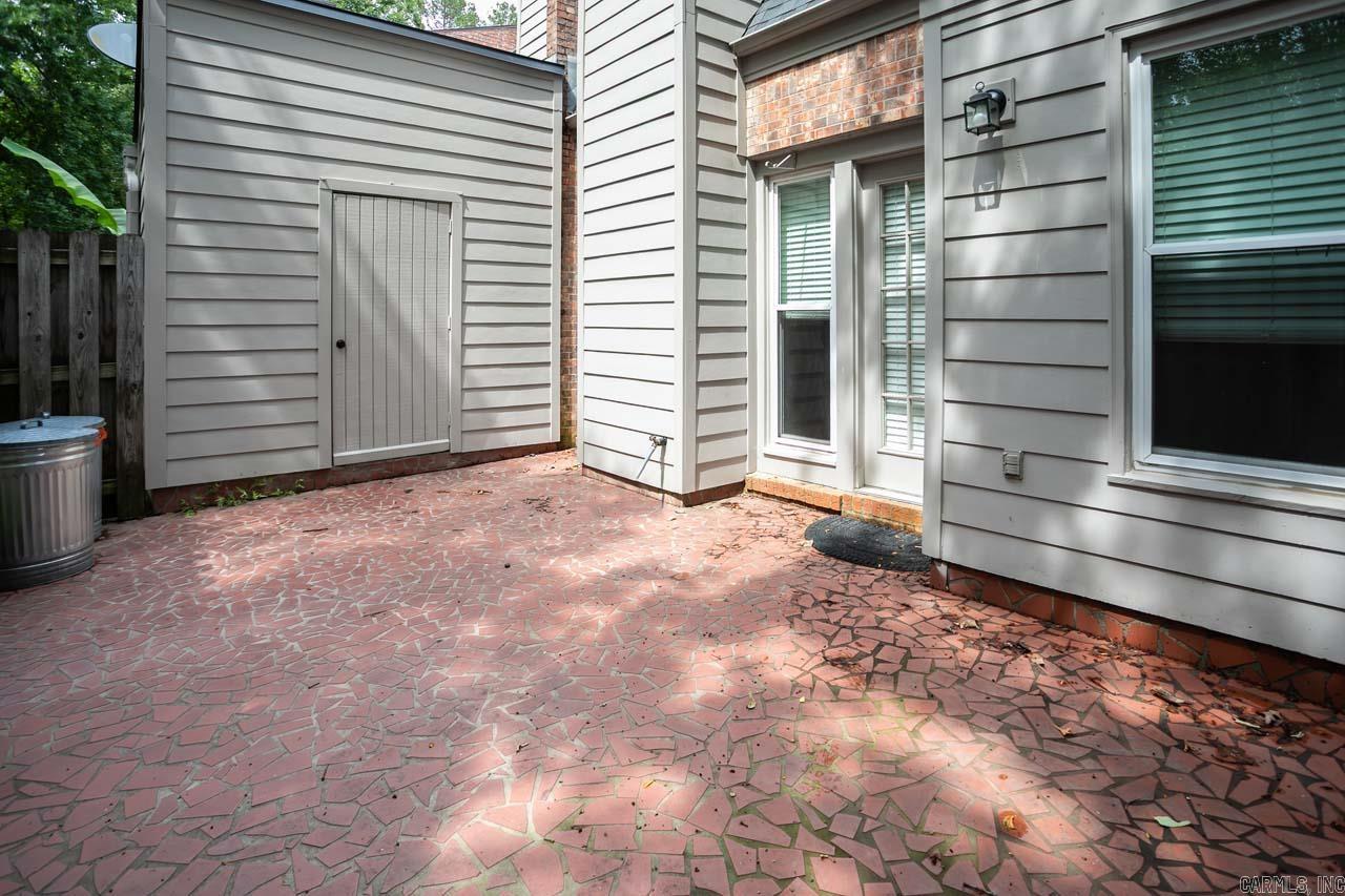 ANDOVER SQUARE - Residential